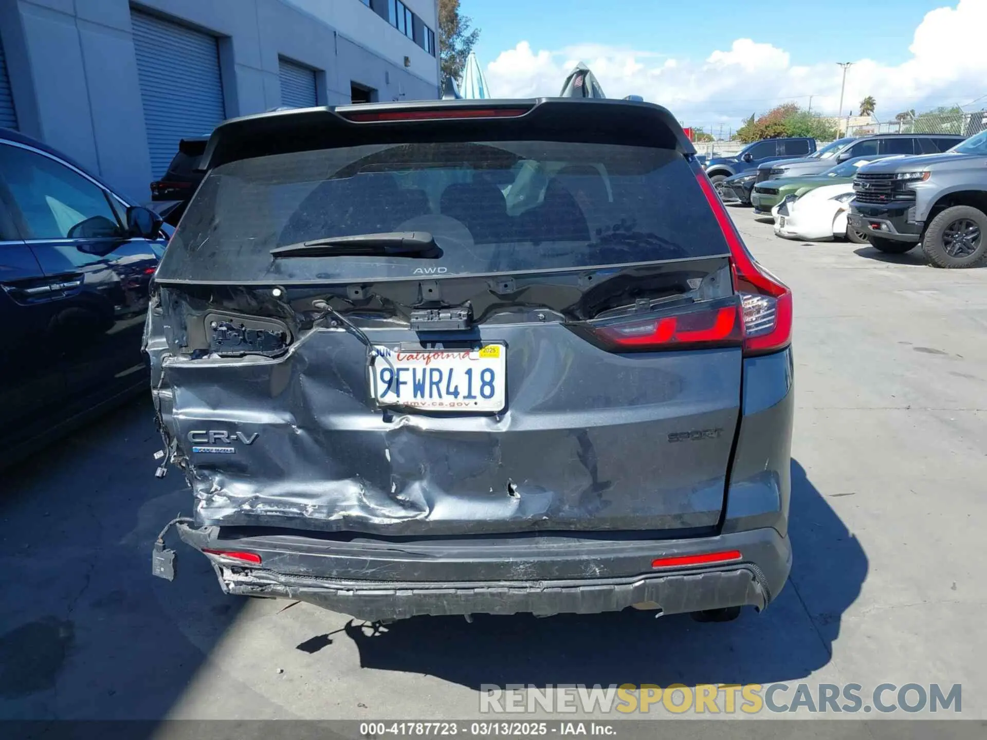 17 Photograph of a damaged car 7FARS6H52PE035384 HONDA CR-V 2023