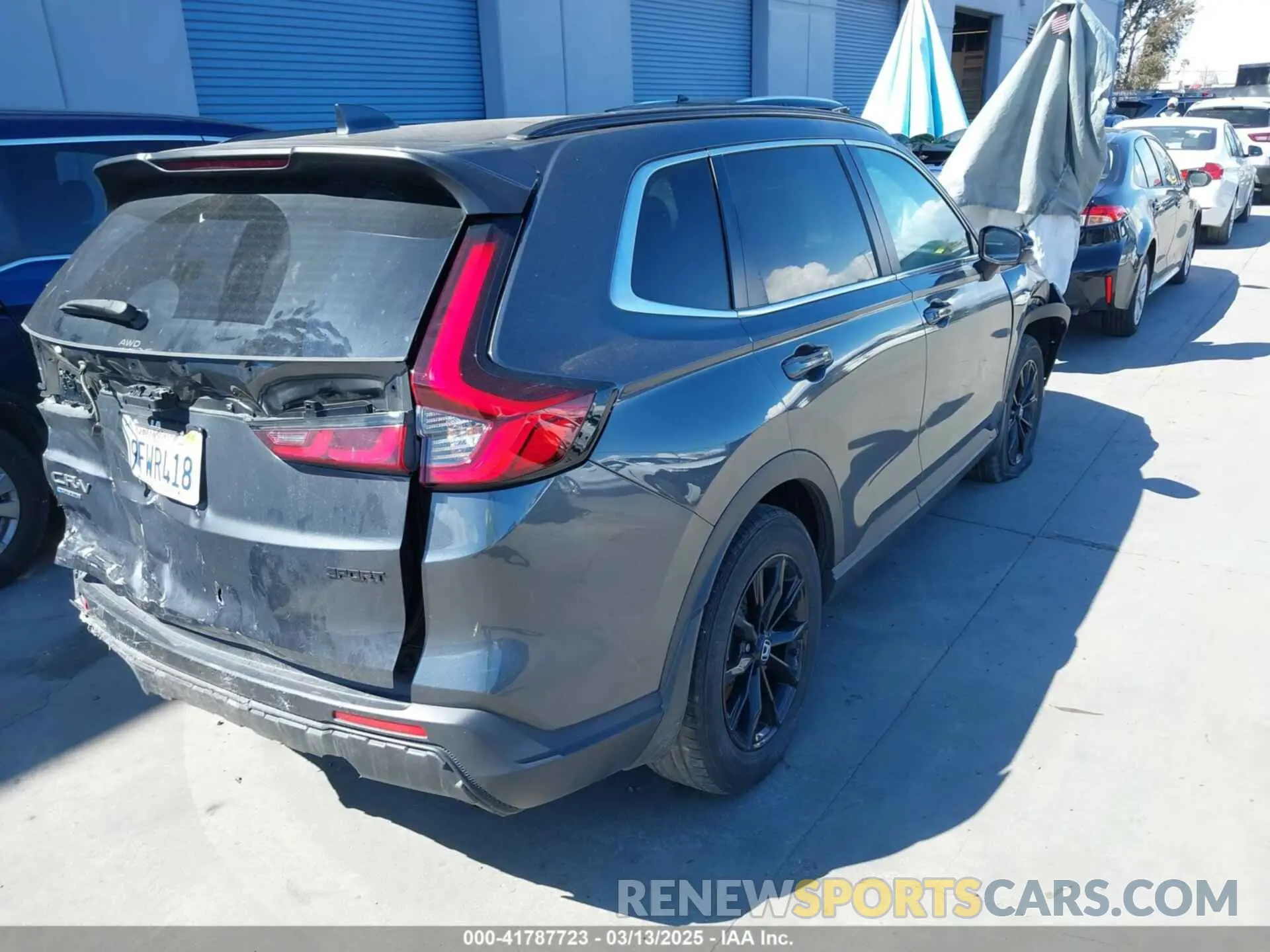 4 Photograph of a damaged car 7FARS6H52PE035384 HONDA CR-V 2023