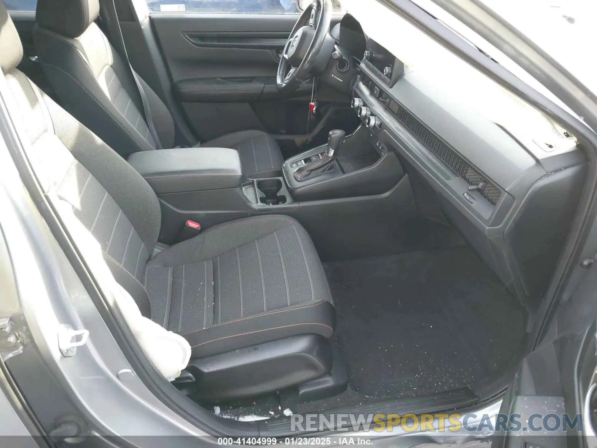 5 Photograph of a damaged car 7FARS6H57PE040208 HONDA CR-V 2023