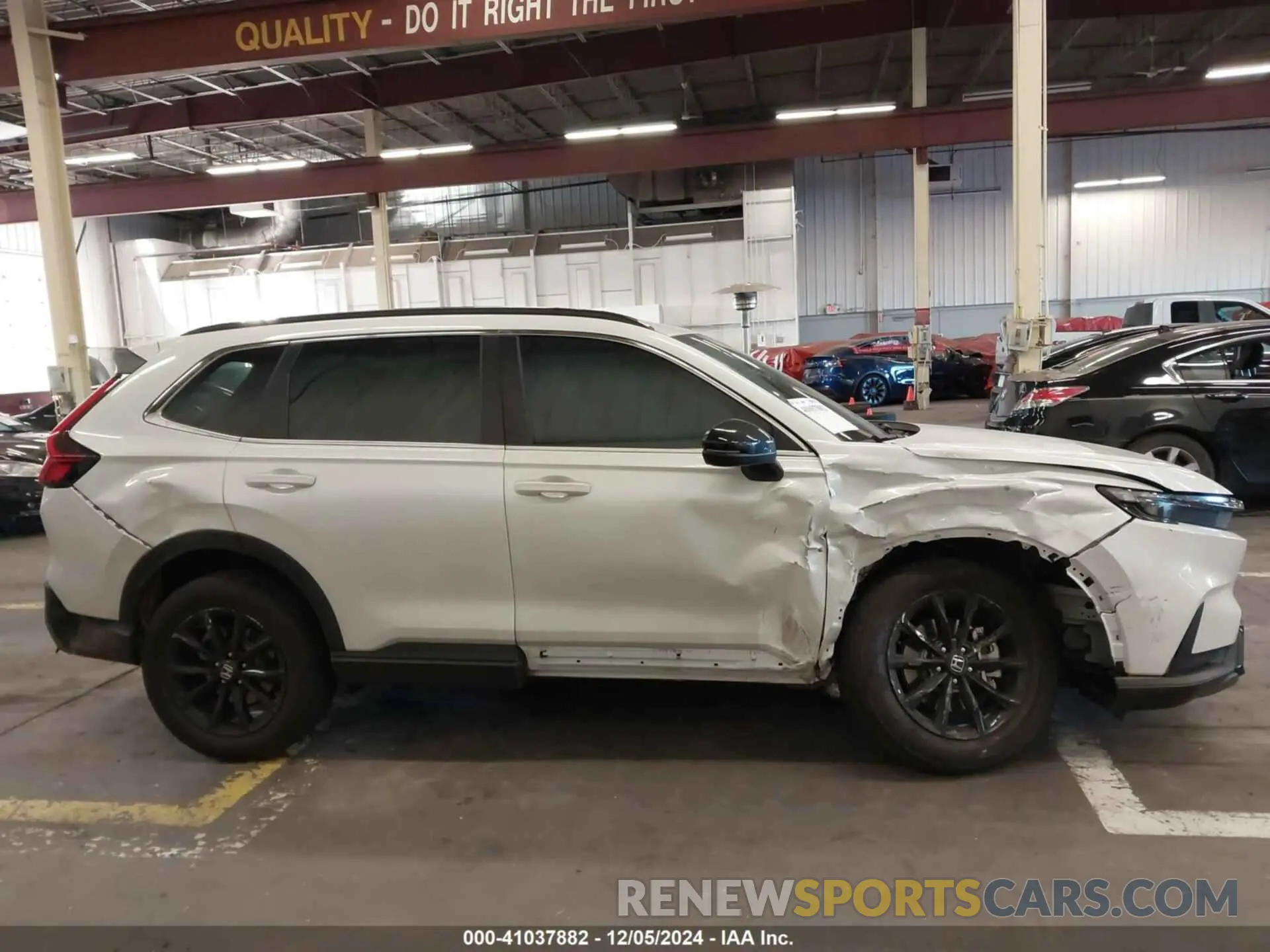 14 Photograph of a damaged car 7FARS6H59PE041120 HONDA CR-V 2023