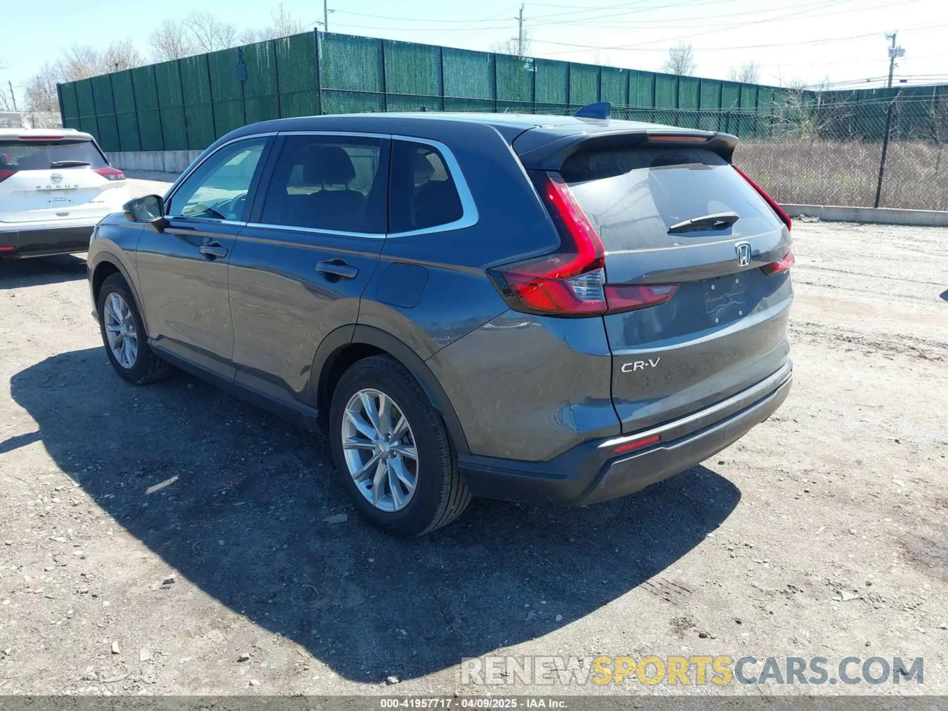 3 Фотография поврежденного автомобиля 07FARS4H70RE00069 HONDA CR-V 2024