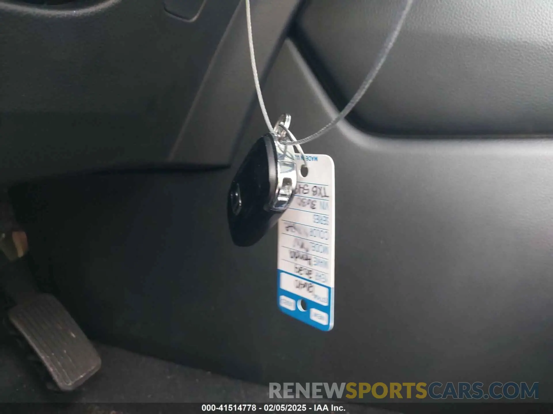 11 Photograph of a damaged car 2HKRS3H21RH323630 HONDA CR-V 2024