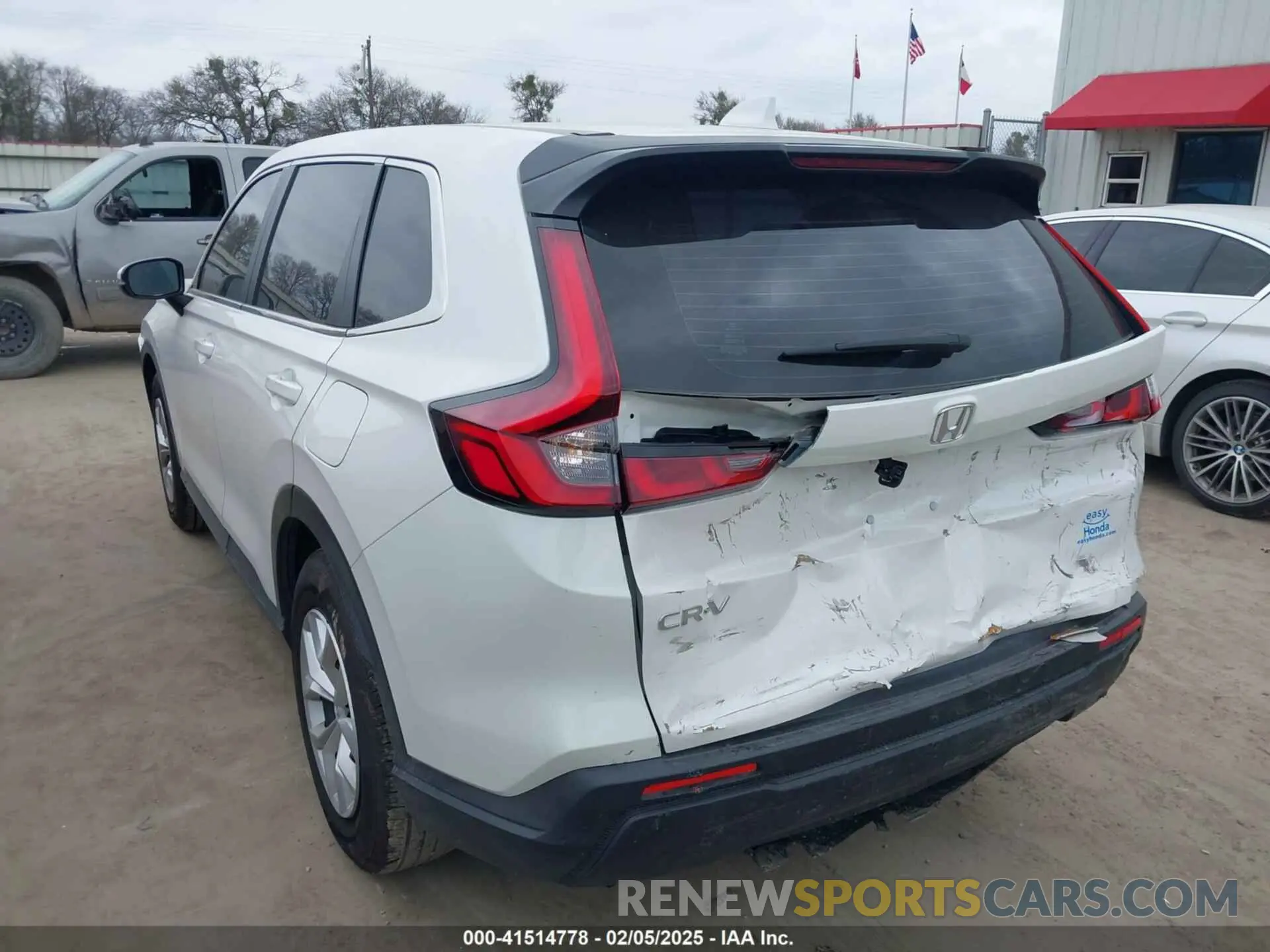 3 Photograph of a damaged car 2HKRS3H21RH323630 HONDA CR-V 2024