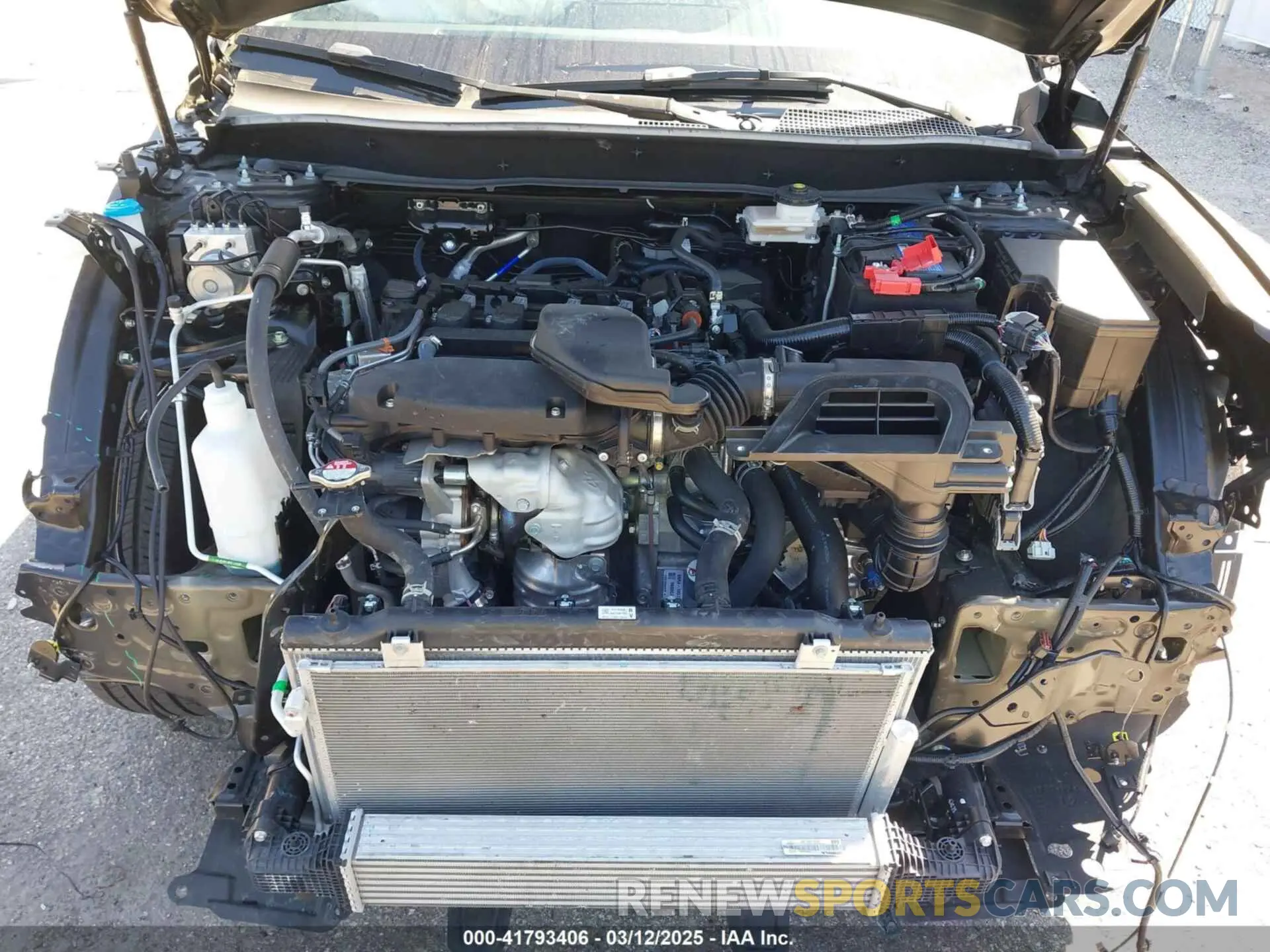 10 Photograph of a damaged car 2HKRS3H2XRH332343 HONDA CR-V 2024