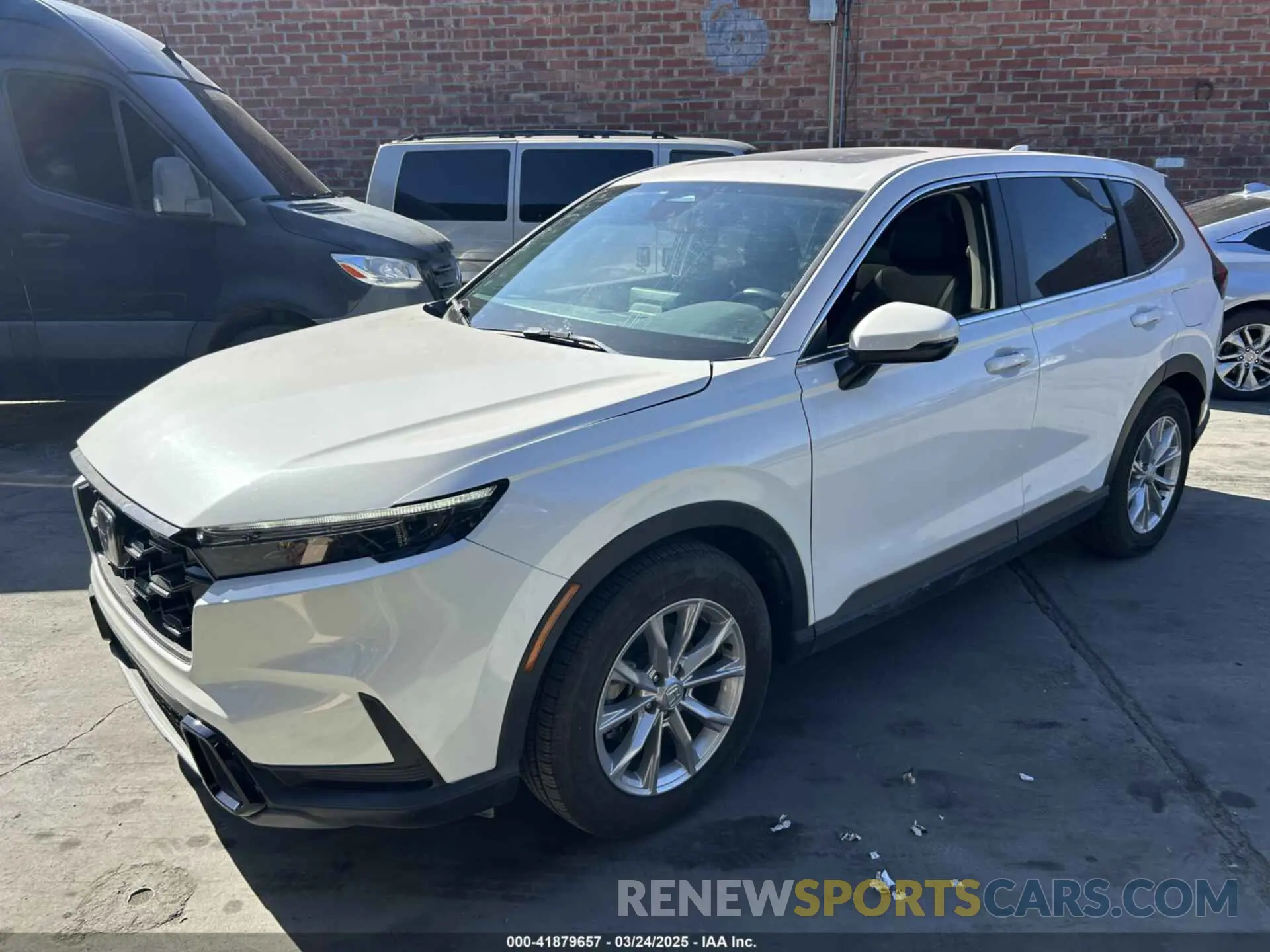 2 Фотография поврежденного автомобиля 2HKRS3H46RH310230 HONDA CR-V 2024