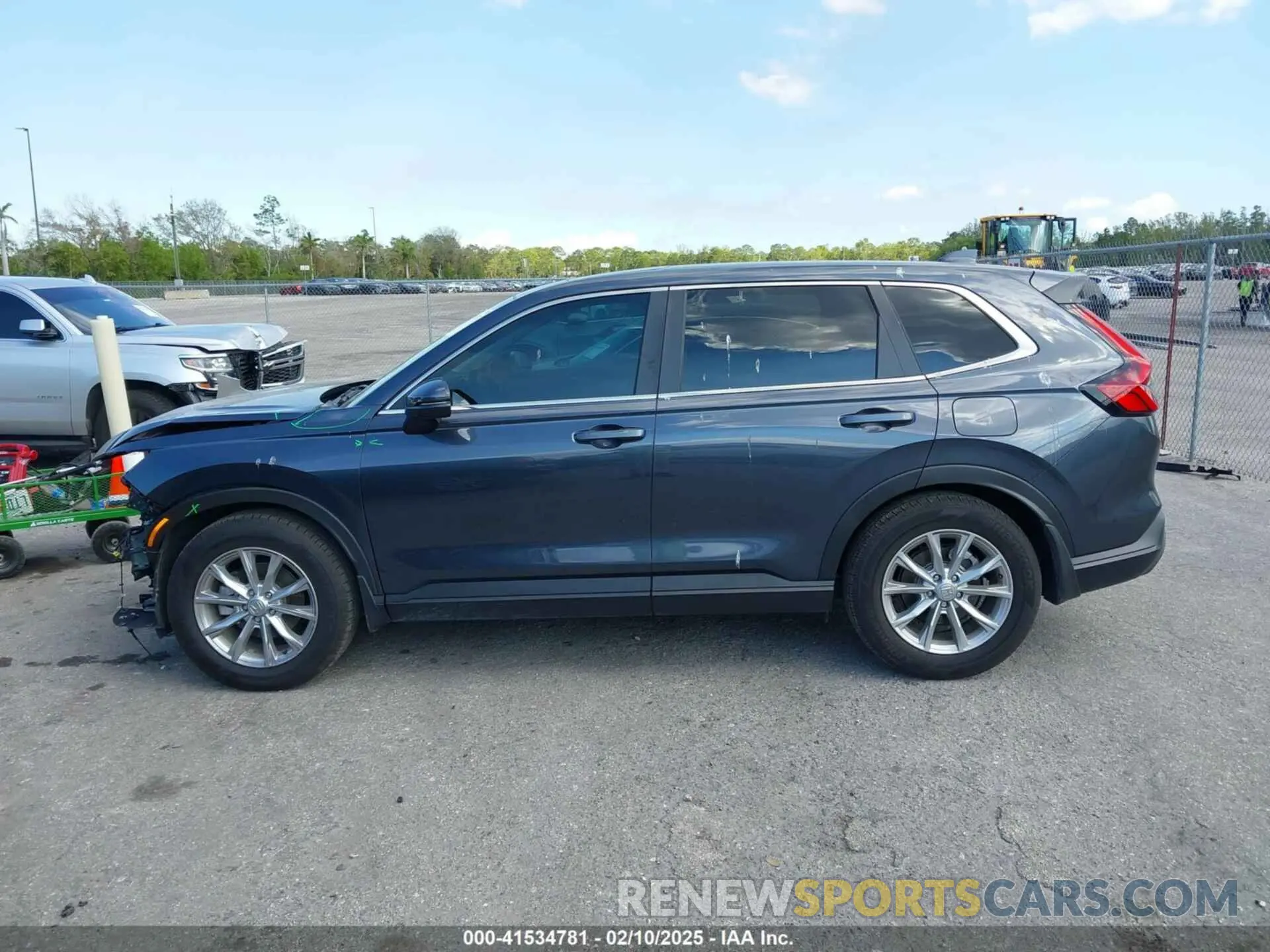 14 Фотография поврежденного автомобиля 2HKRS3H47RH328977 HONDA CR-V 2024