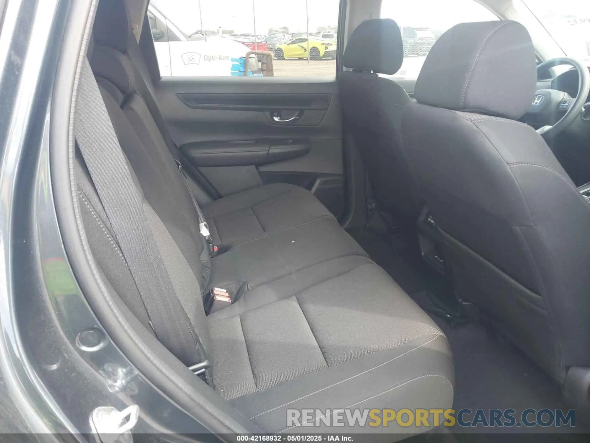 8 Photograph of a damaged car 2HKRS3H48RH333041 HONDA CR-V 2024