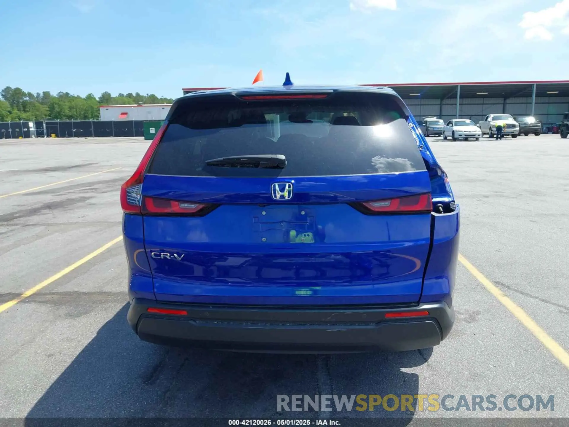 17 Photograph of a damaged car 2HKRS3H72RH311109 HONDA CR-V 2024