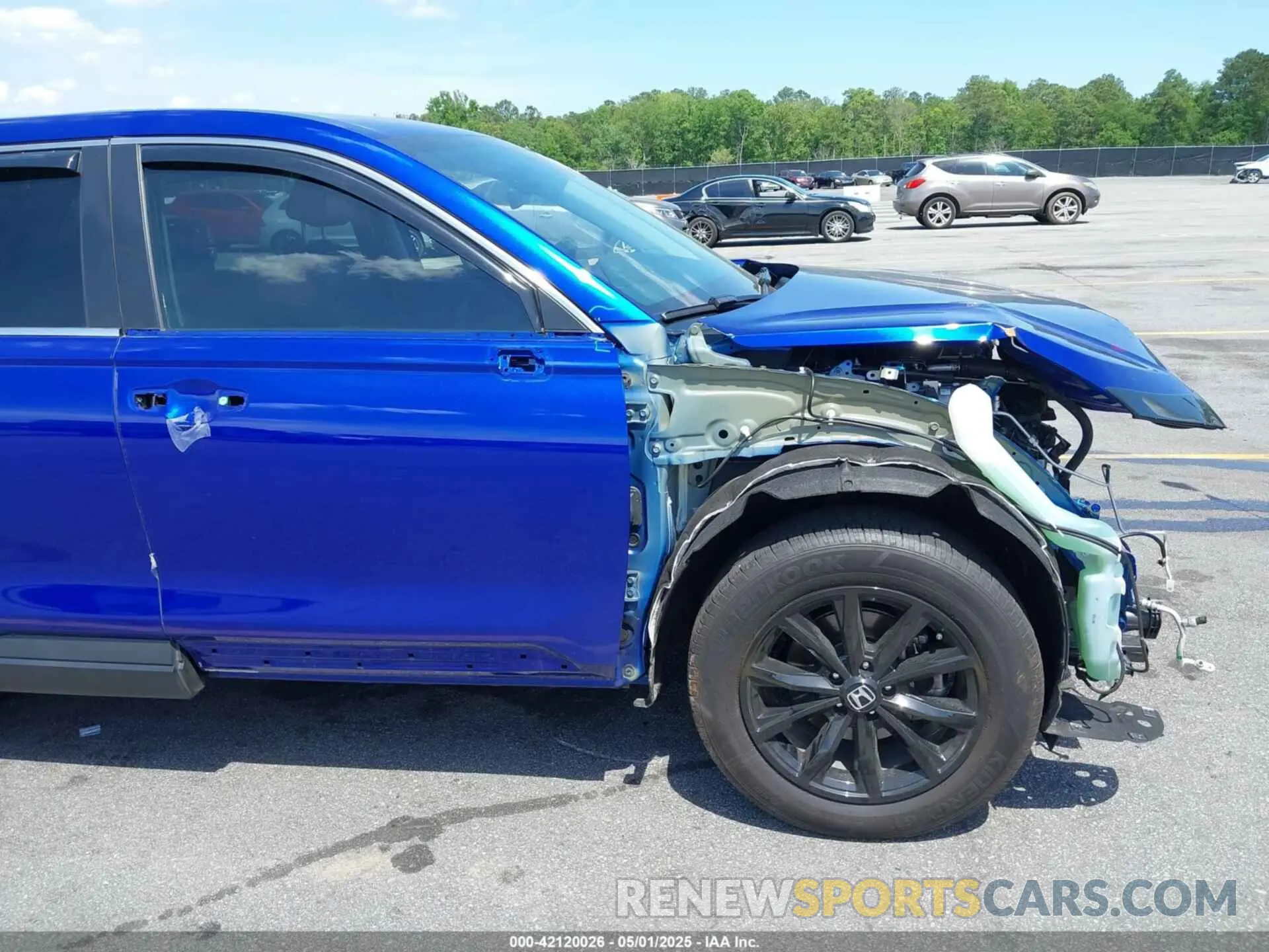 18 Photograph of a damaged car 2HKRS3H72RH311109 HONDA CR-V 2024