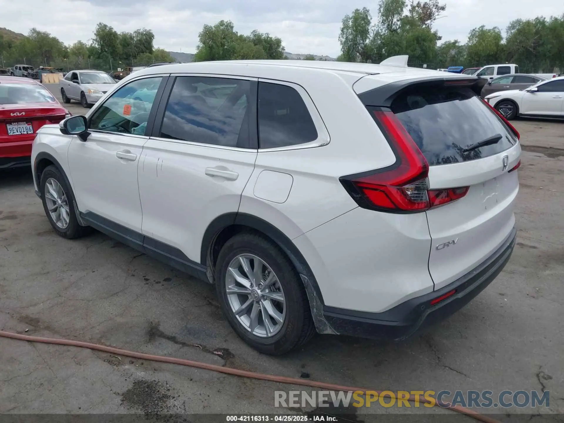 3 Фотография поврежденного автомобиля 2HKRS3H72RH311627 HONDA CR-V 2024