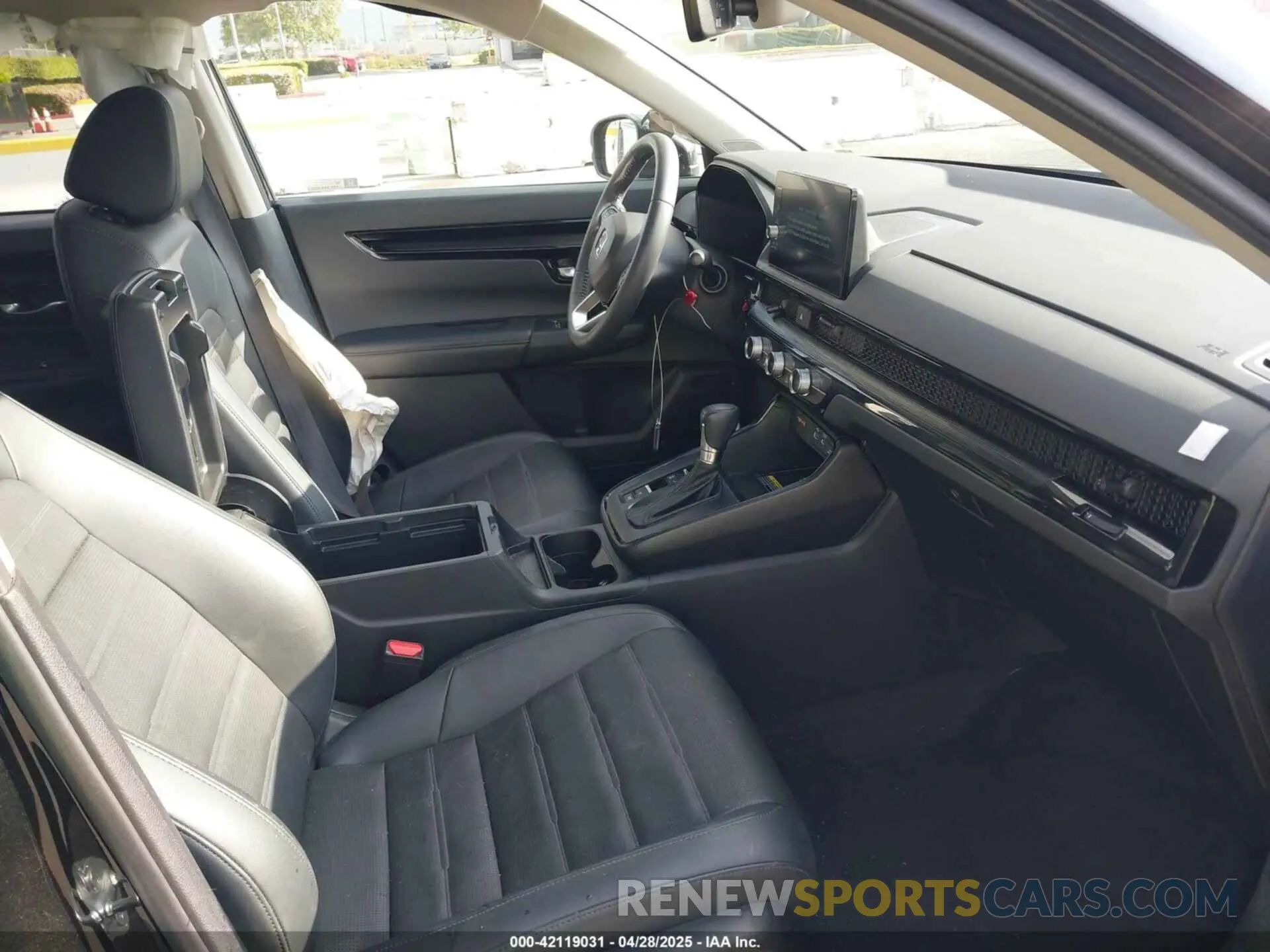 5 Фотография поврежденного автомобиля 2HKRS3H78RH305475 HONDA CR-V 2024