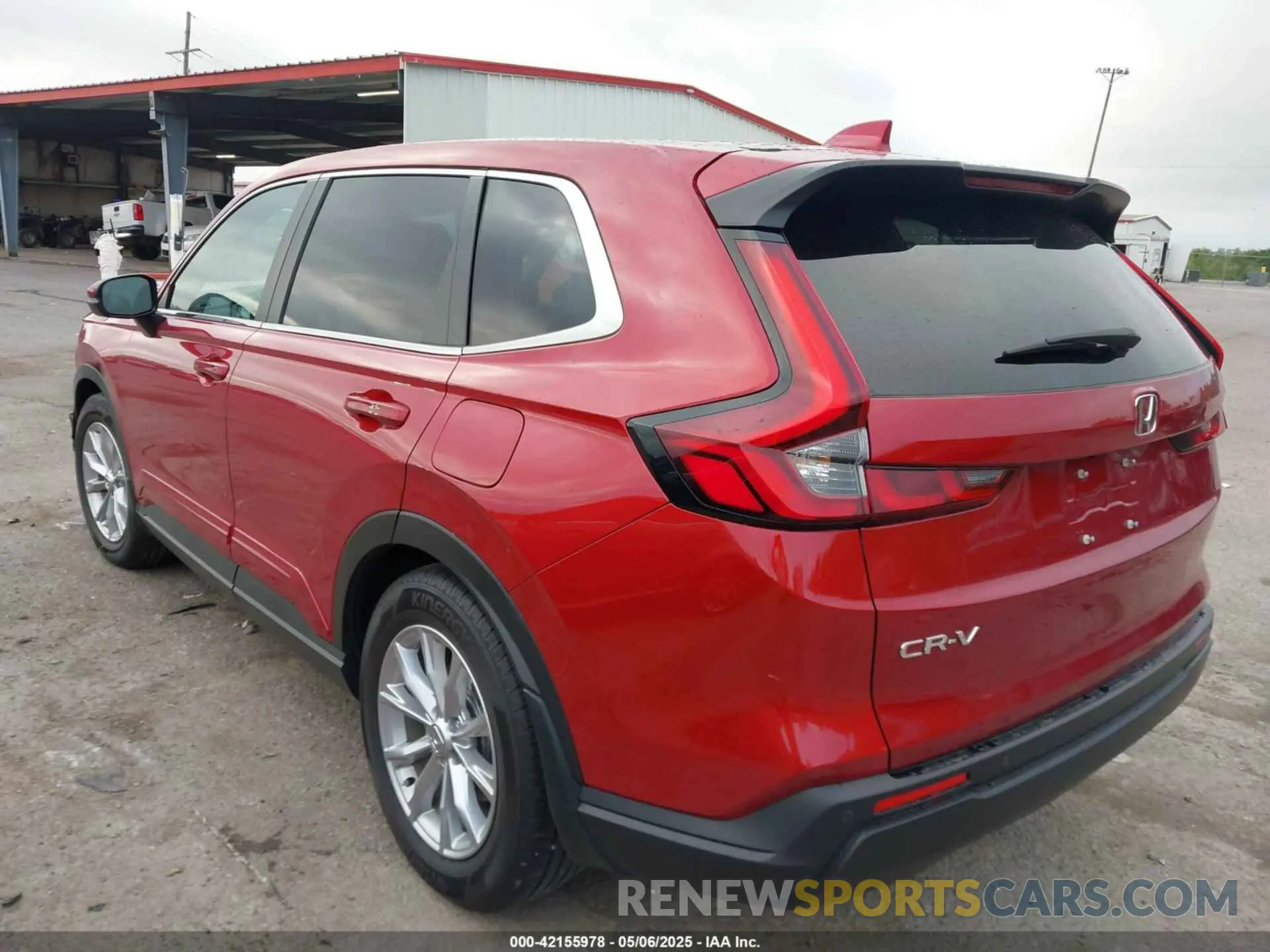 3 Photograph of a damaged car 2HKRS3H78RH327900 HONDA CR-V 2024