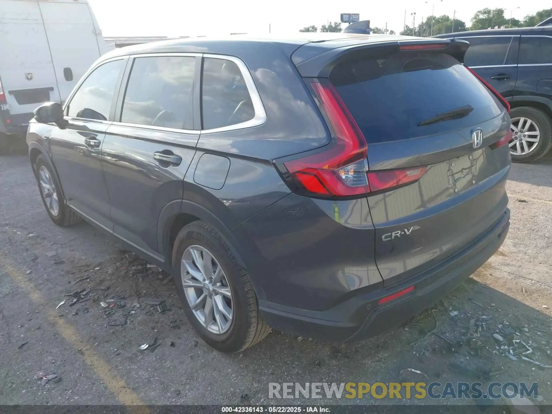 3 Photograph of a damaged car 2HKRS3H79RH321765 HONDA CR-V 2024