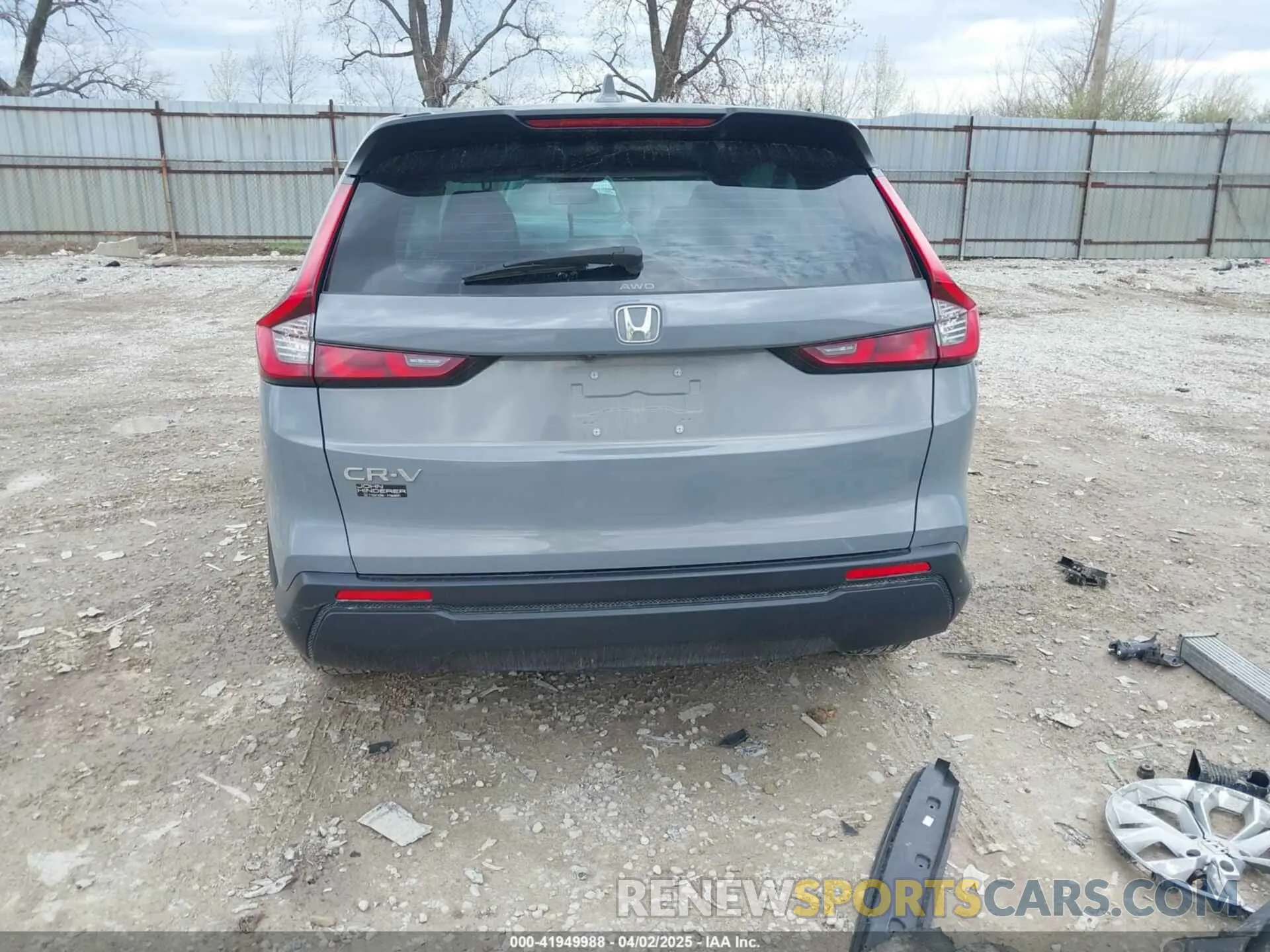 16 Photograph of a damaged car 2HKRS4H20RH403572 HONDA CR-V 2024