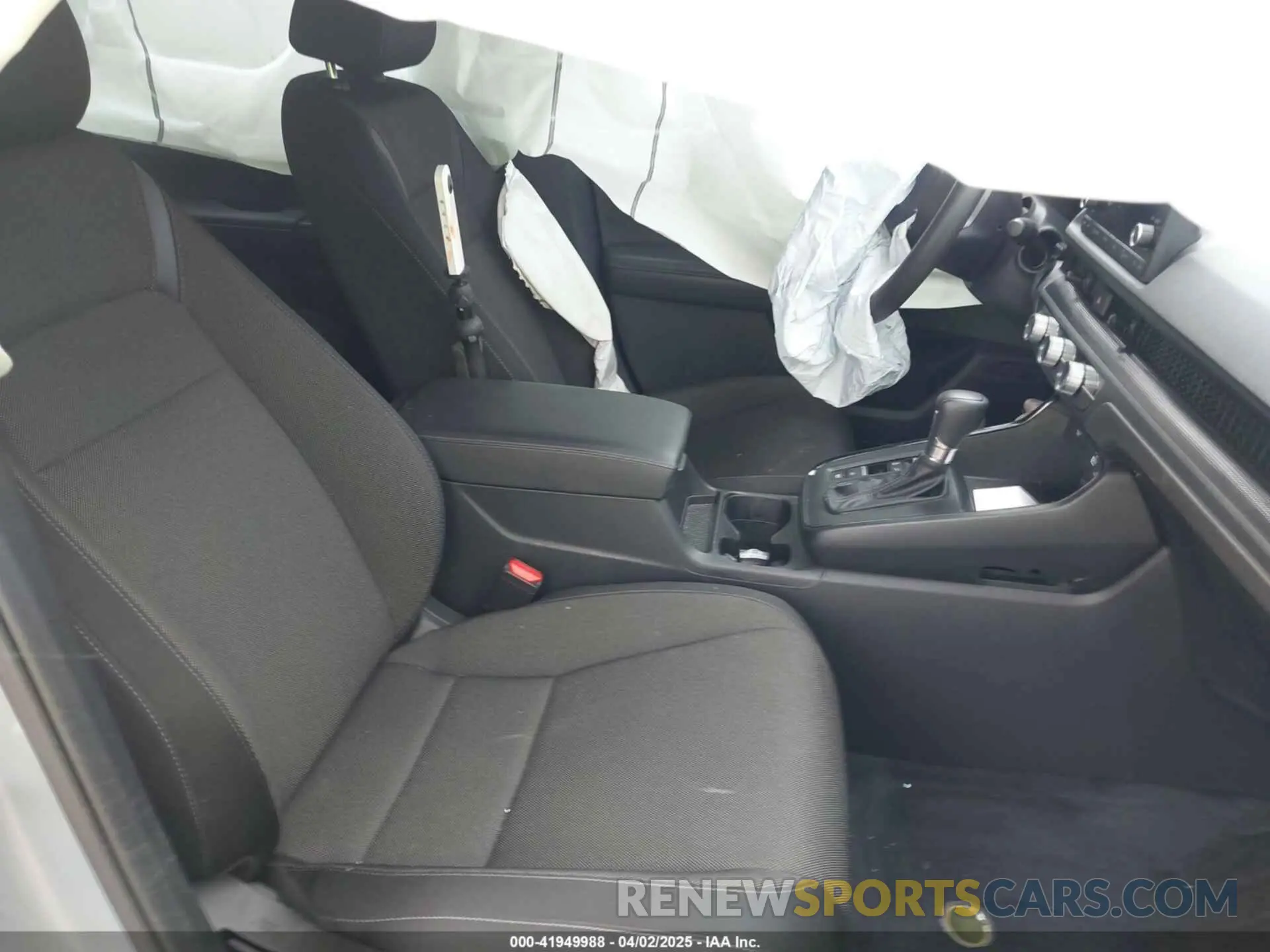 5 Photograph of a damaged car 2HKRS4H20RH403572 HONDA CR-V 2024