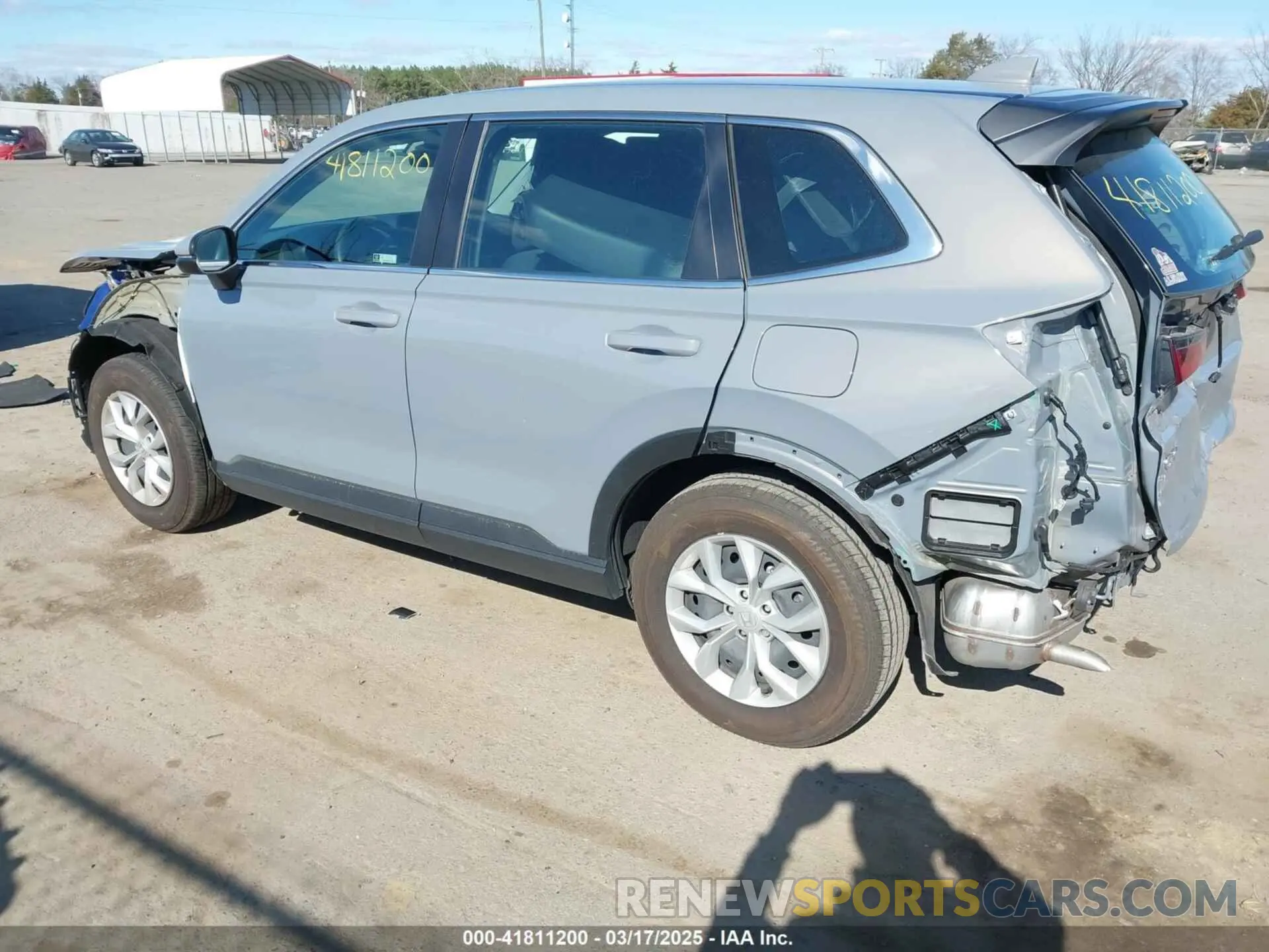 3 Photograph of a damaged car 2HKRS4H22RH420826 HONDA CR-V 2024