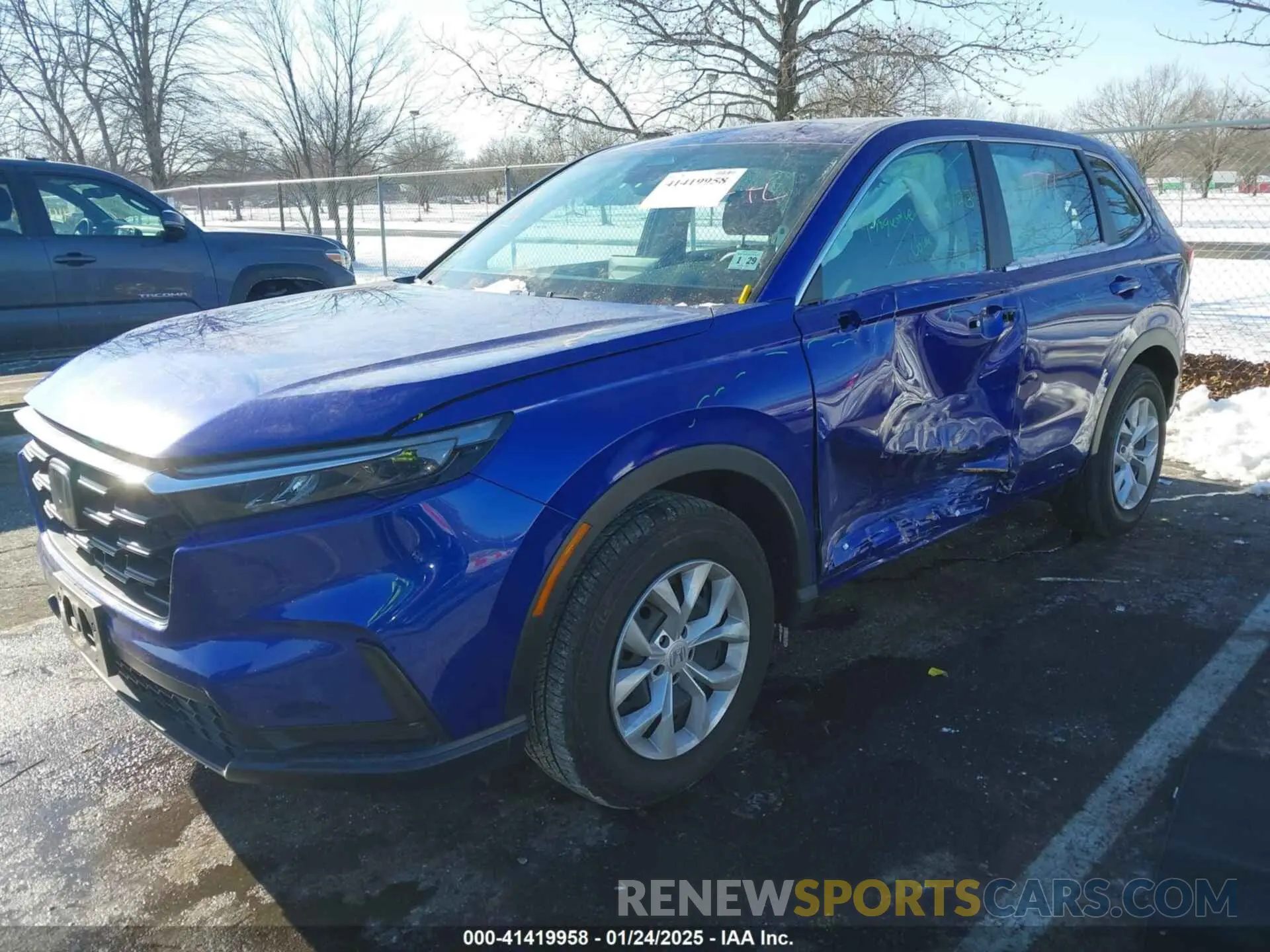 2 Photograph of a damaged car 2HKRS4H26RH444305 HONDA CR-V 2024