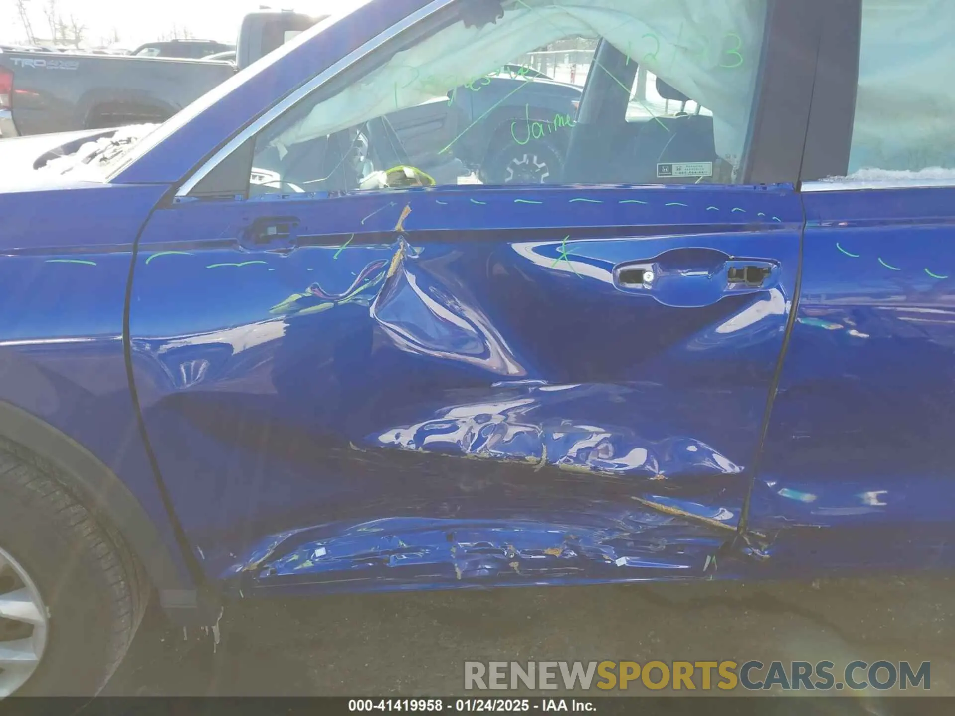 6 Photograph of a damaged car 2HKRS4H26RH444305 HONDA CR-V 2024