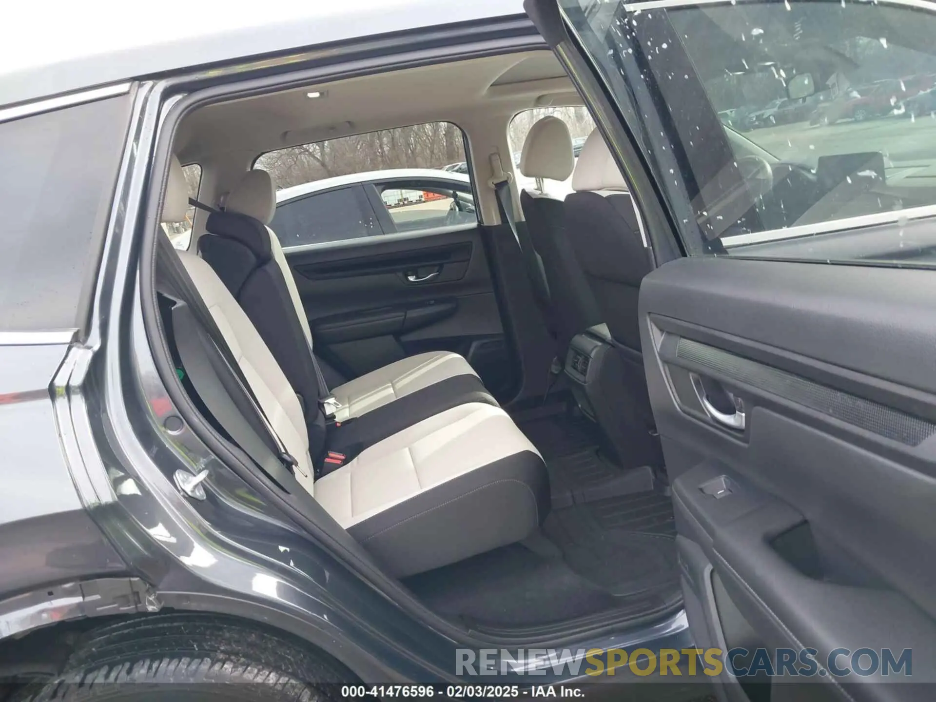 8 Фотография поврежденного автомобиля 2HKRS4H40RH439960 HONDA CR-V 2024