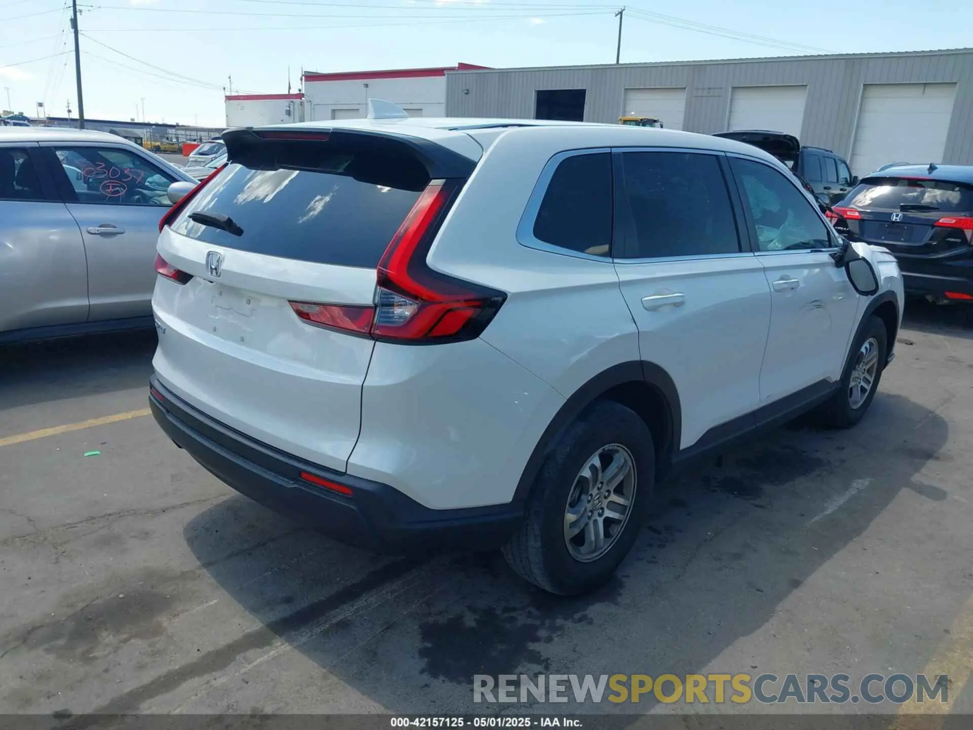 4 Фотография поврежденного автомобиля 2HKRS4H40RH442650 HONDA CR-V 2024