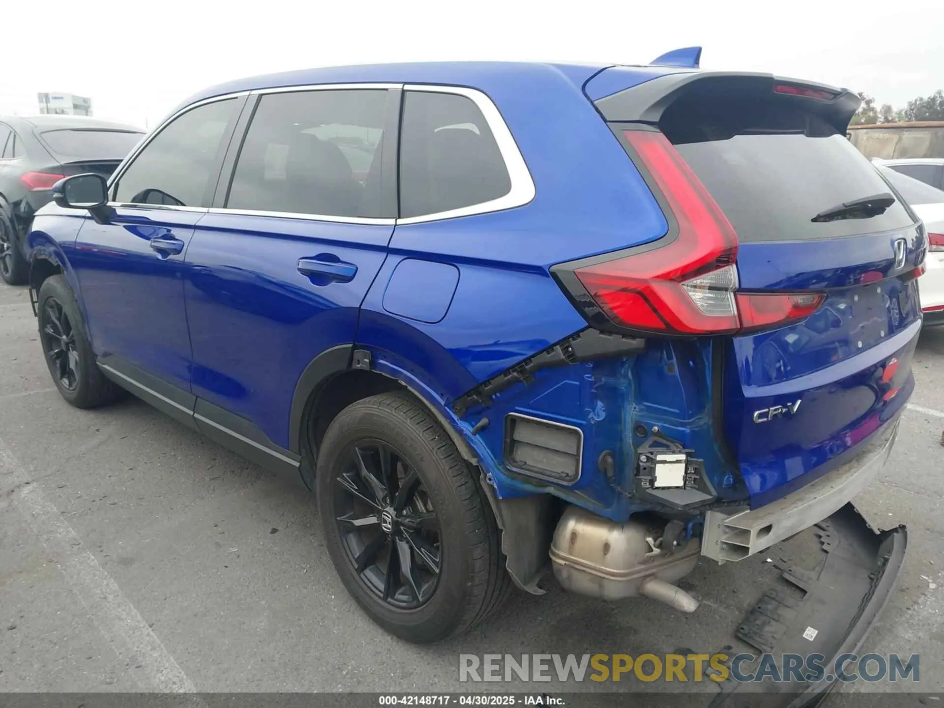 3 Photograph of a damaged car 2HKRS4H42RH406796 HONDA CR-V 2024