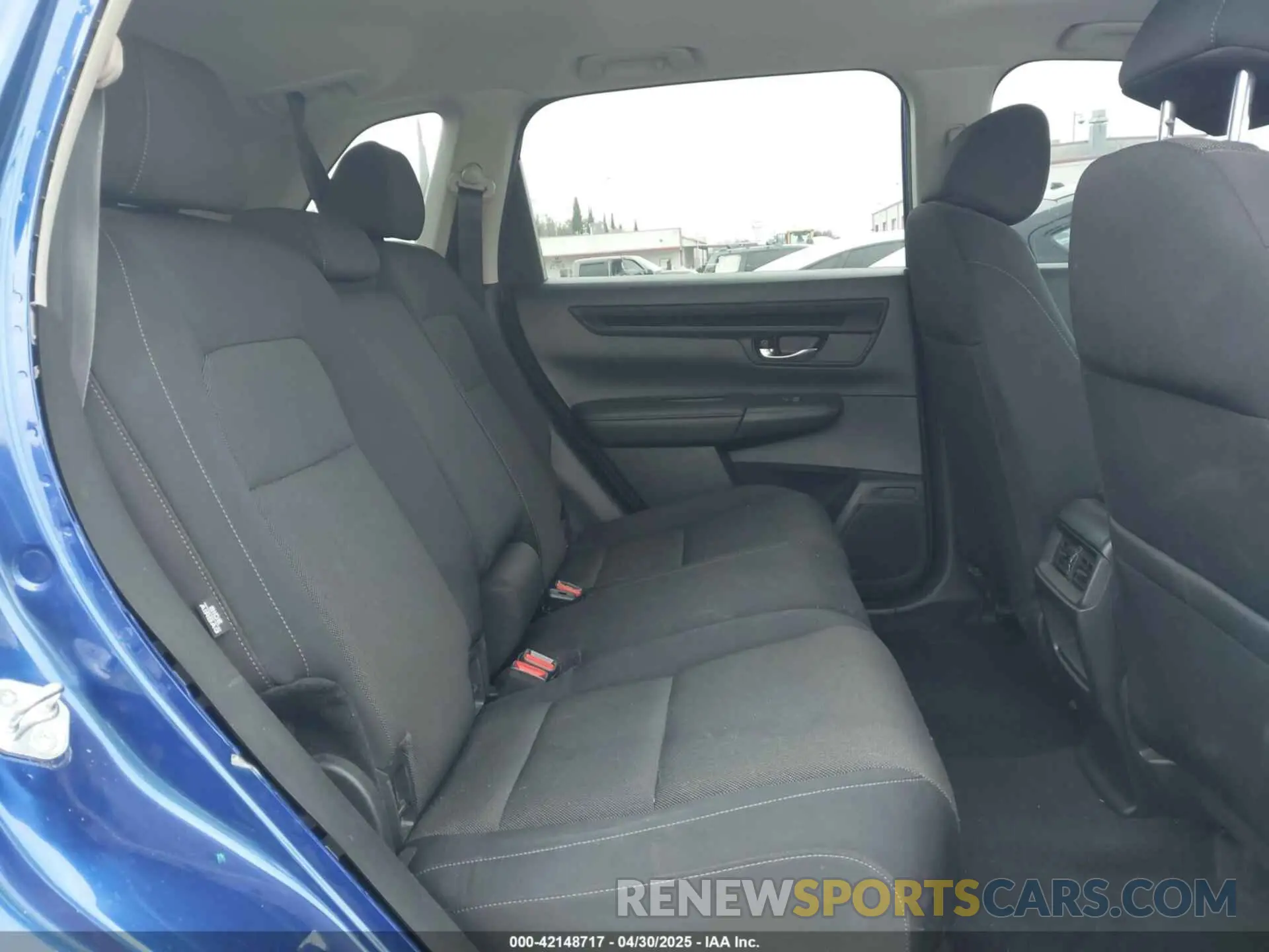 8 Photograph of a damaged car 2HKRS4H42RH406796 HONDA CR-V 2024