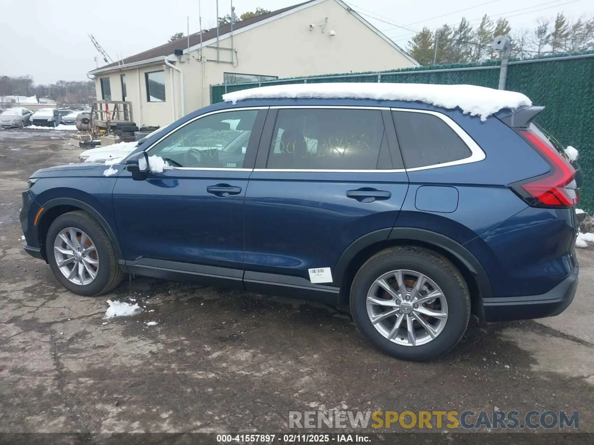 14 Photograph of a damaged car 2HKRS4H43RH449494 HONDA CR-V 2024