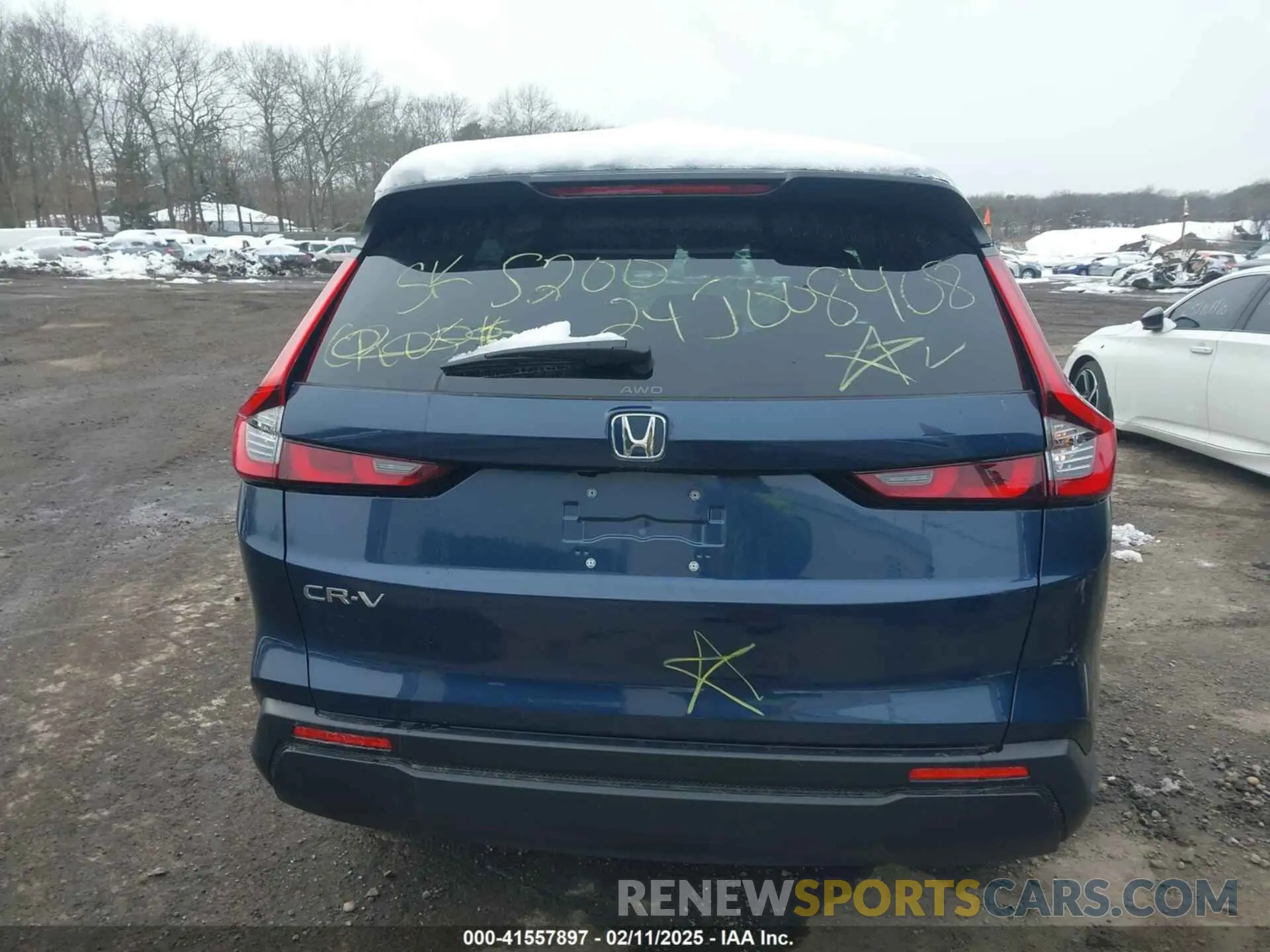 16 Photograph of a damaged car 2HKRS4H43RH449494 HONDA CR-V 2024