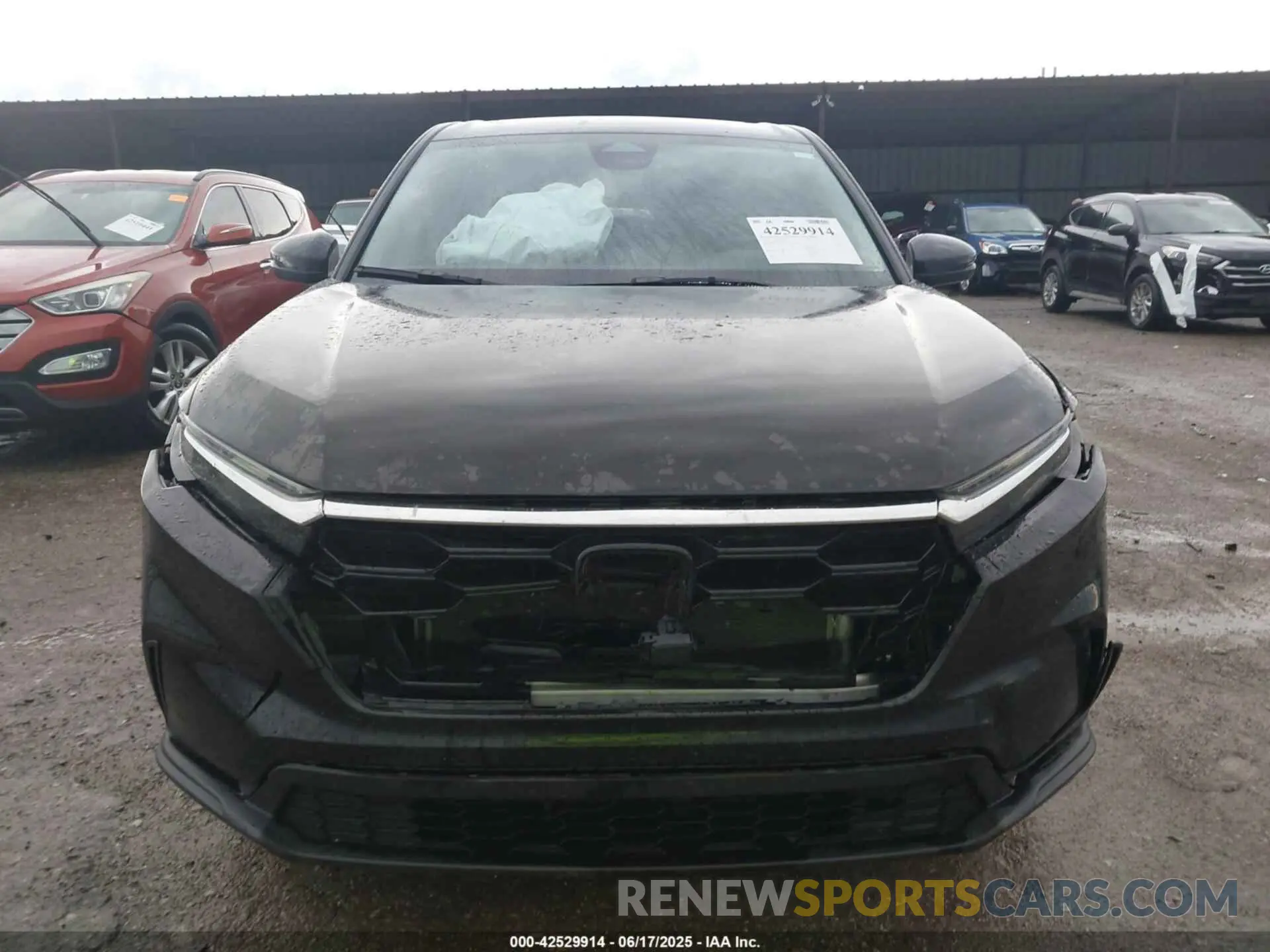 12 Photograph of a damaged car 2HKRS4H47RH442550 HONDA CR-V 2024