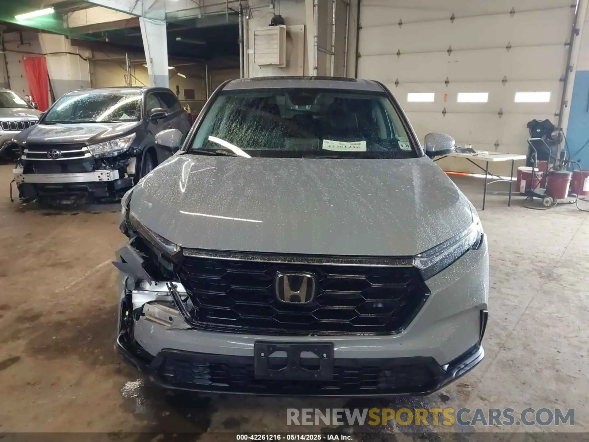 13 Photograph of a damaged car 2HKRS4H71RH484237 HONDA CR-V 2024