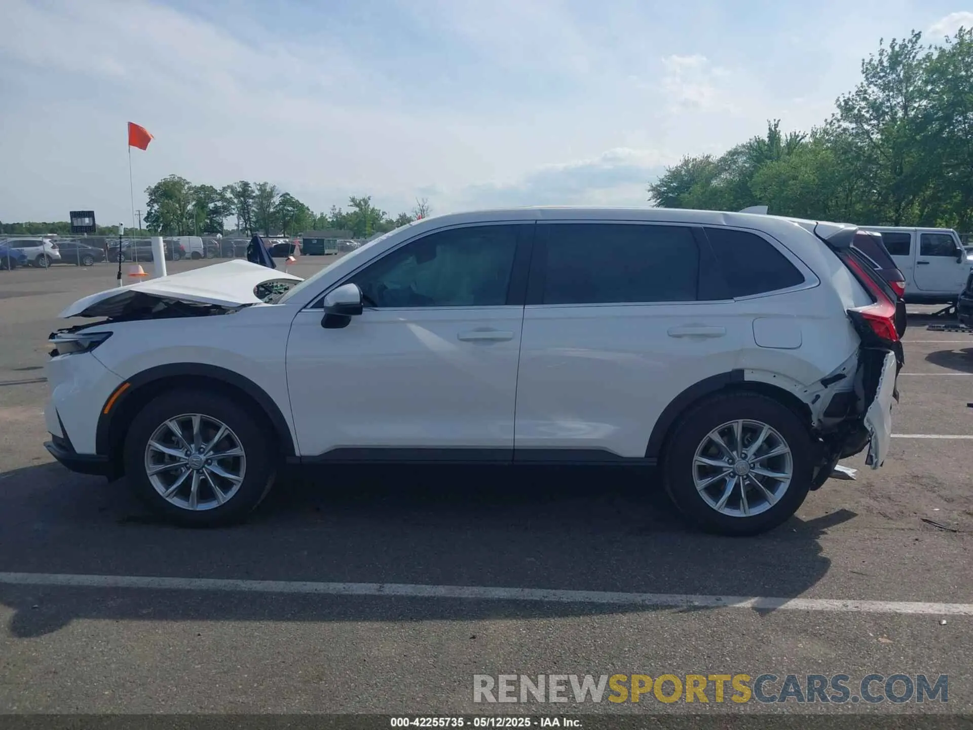 13 Photograph of a damaged car 2HKRS4H72RH437847 HONDA CR-V 2024
