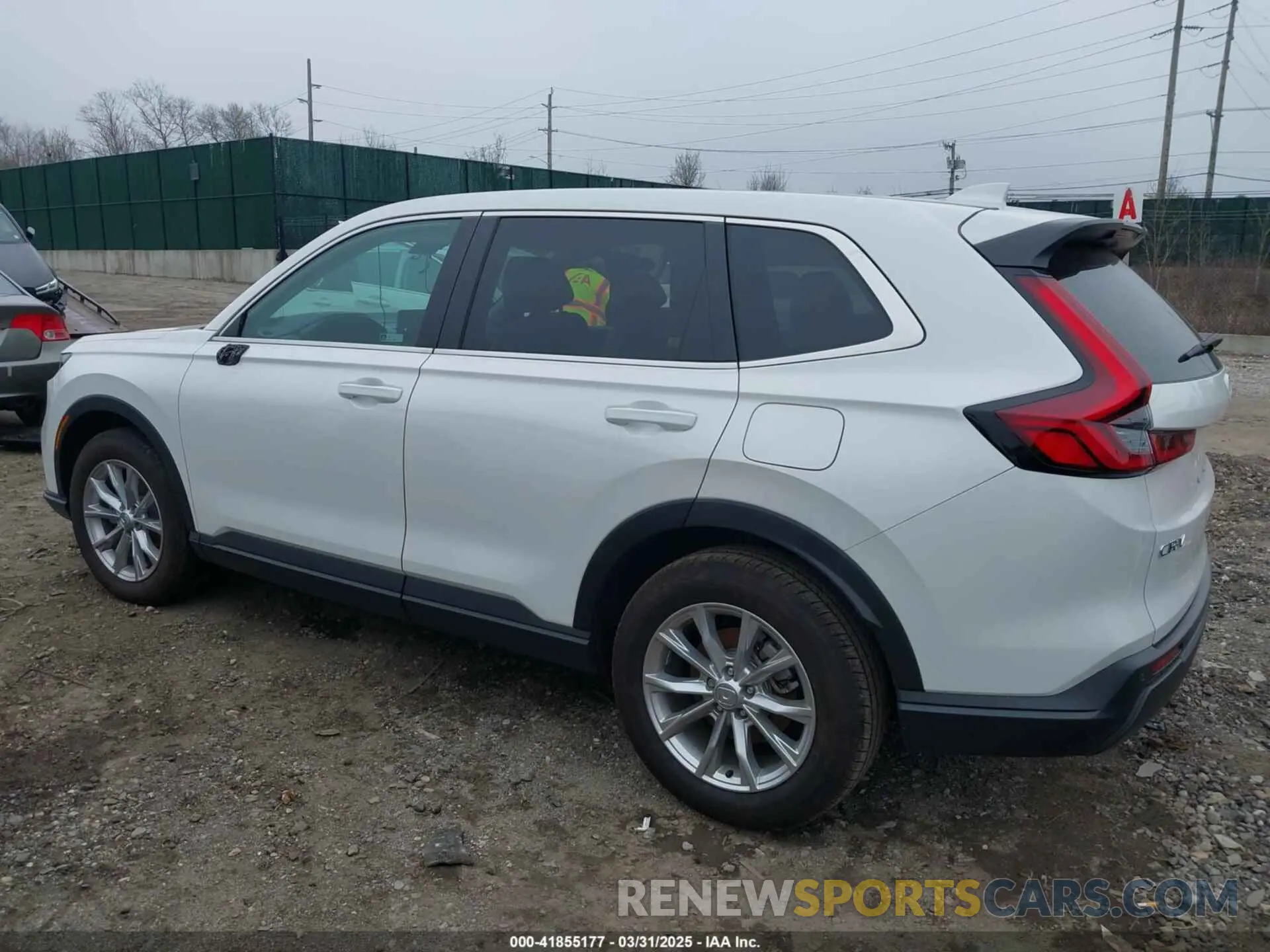 3 Фотография поврежденного автомобиля 2HKRS4H73RH476351 HONDA CR-V 2024