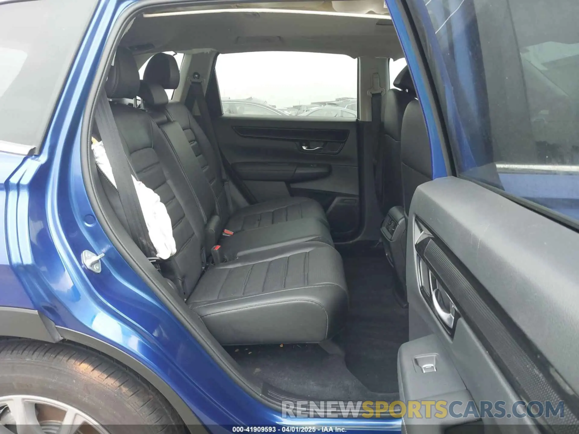 8 Фотография поврежденного автомобиля 2HKRS4H78RH459237 HONDA CR-V 2024
