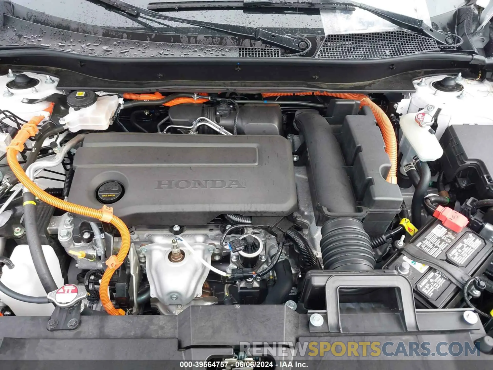 10 Photograph of a damaged car 2HKRS6H81RH807478 HONDA CR-V 2024