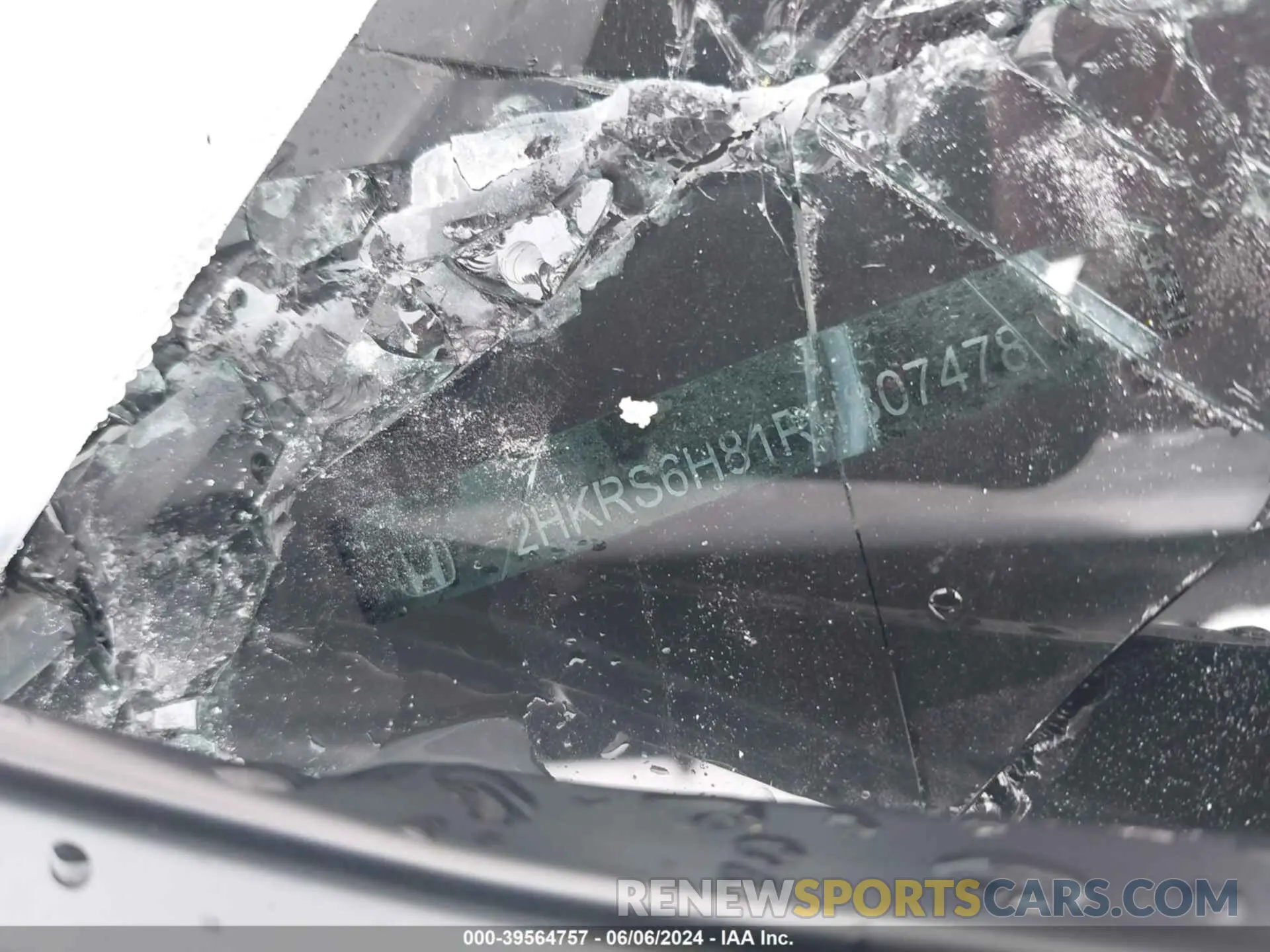 9 Photograph of a damaged car 2HKRS6H81RH807478 HONDA CR-V 2024