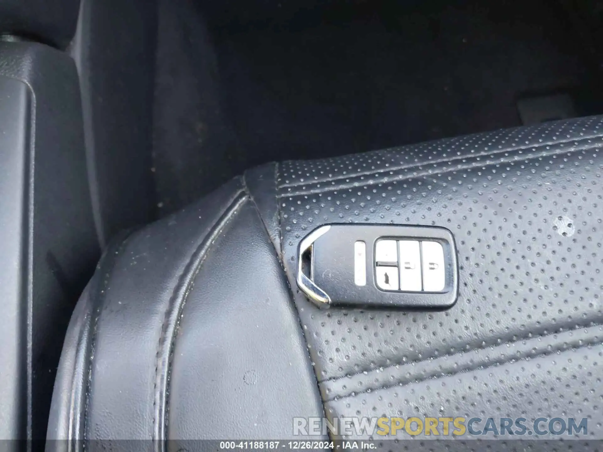 11 Photograph of a damaged car 2HKRS6H89RH802240 HONDA CR-V 2024