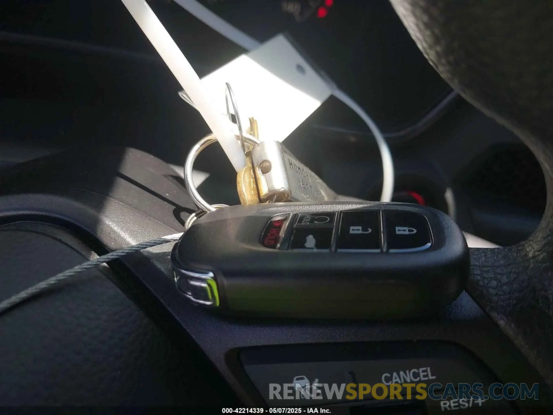11 Photograph of a damaged car 5J6RS3H47RL007642 HONDA CR-V 2024