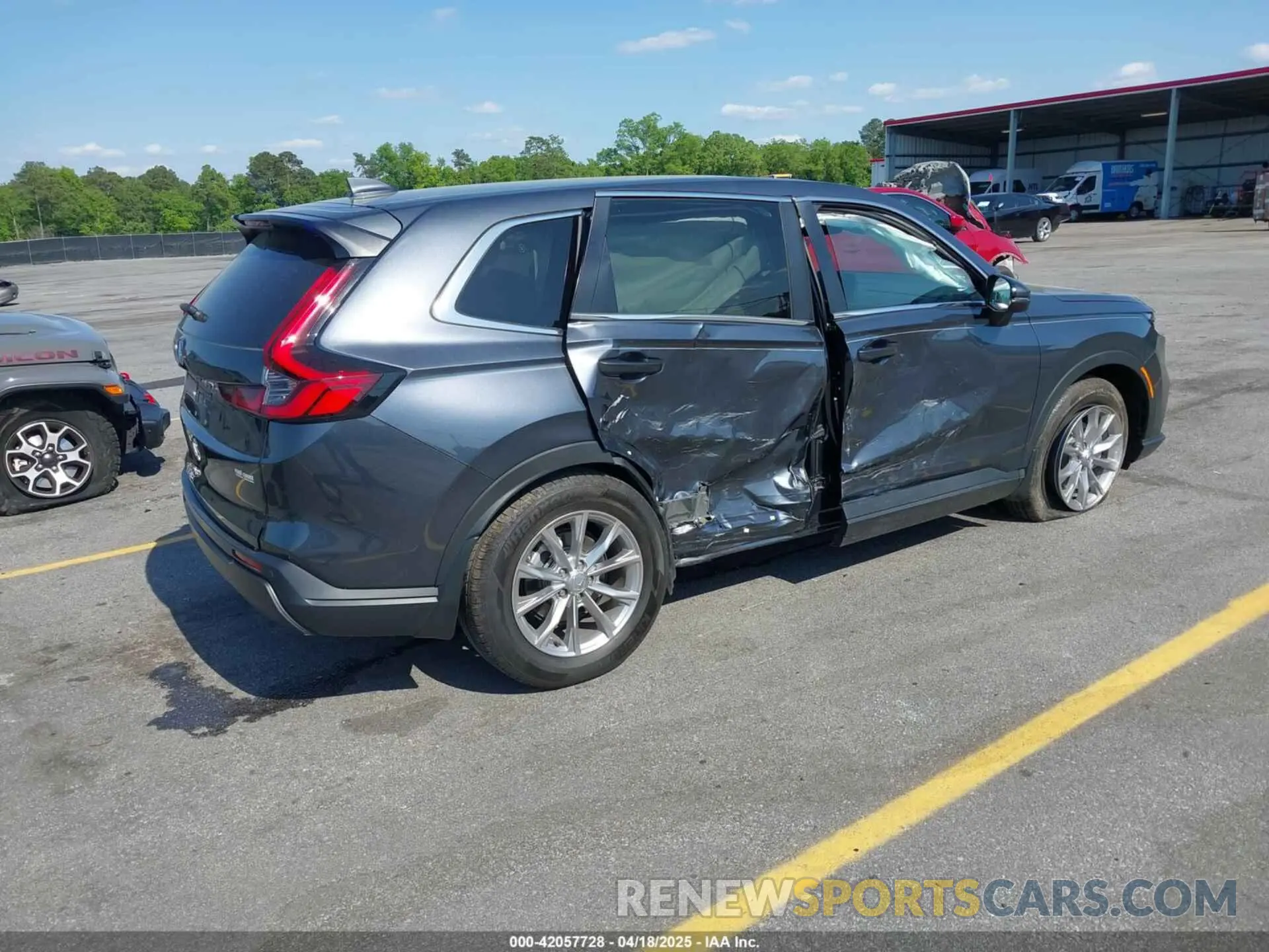 4 Фотография поврежденного автомобиля 5J6RS3H75RL002014 HONDA CR-V 2024