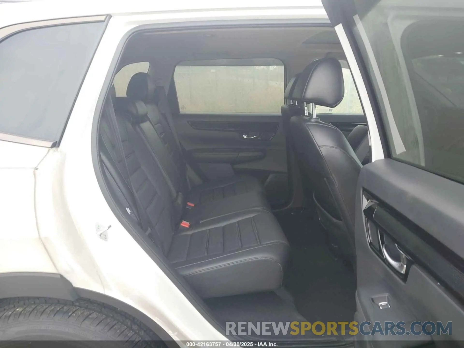 8 Photograph of a damaged car 5J6RS4H70RL004193 HONDA CR-V 2024