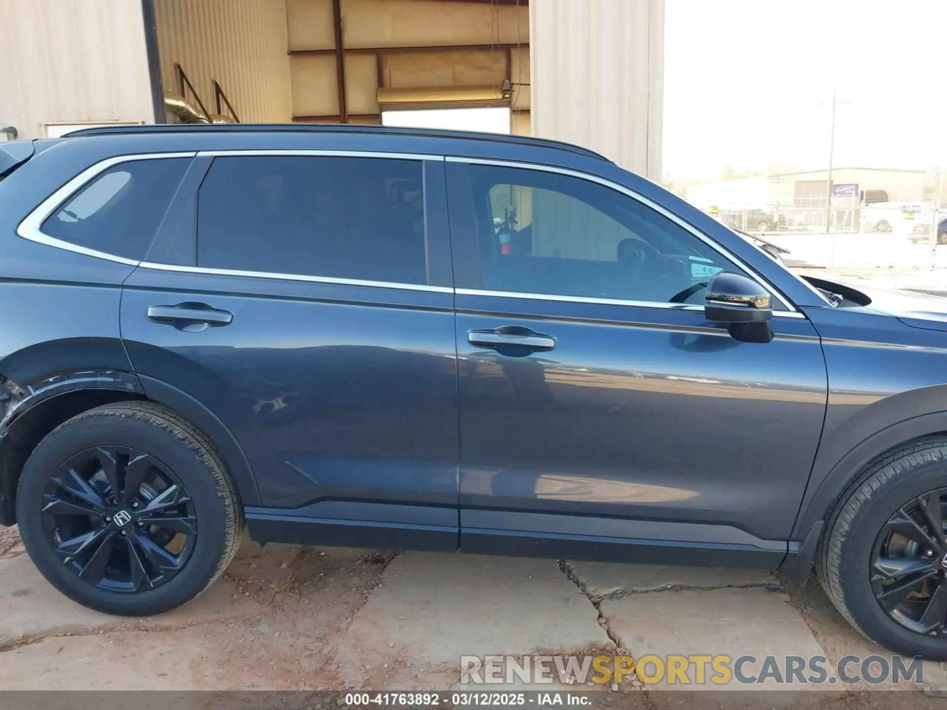 13 Photograph of a damaged car 5J6RS6H92RL010252 HONDA CR-V 2024