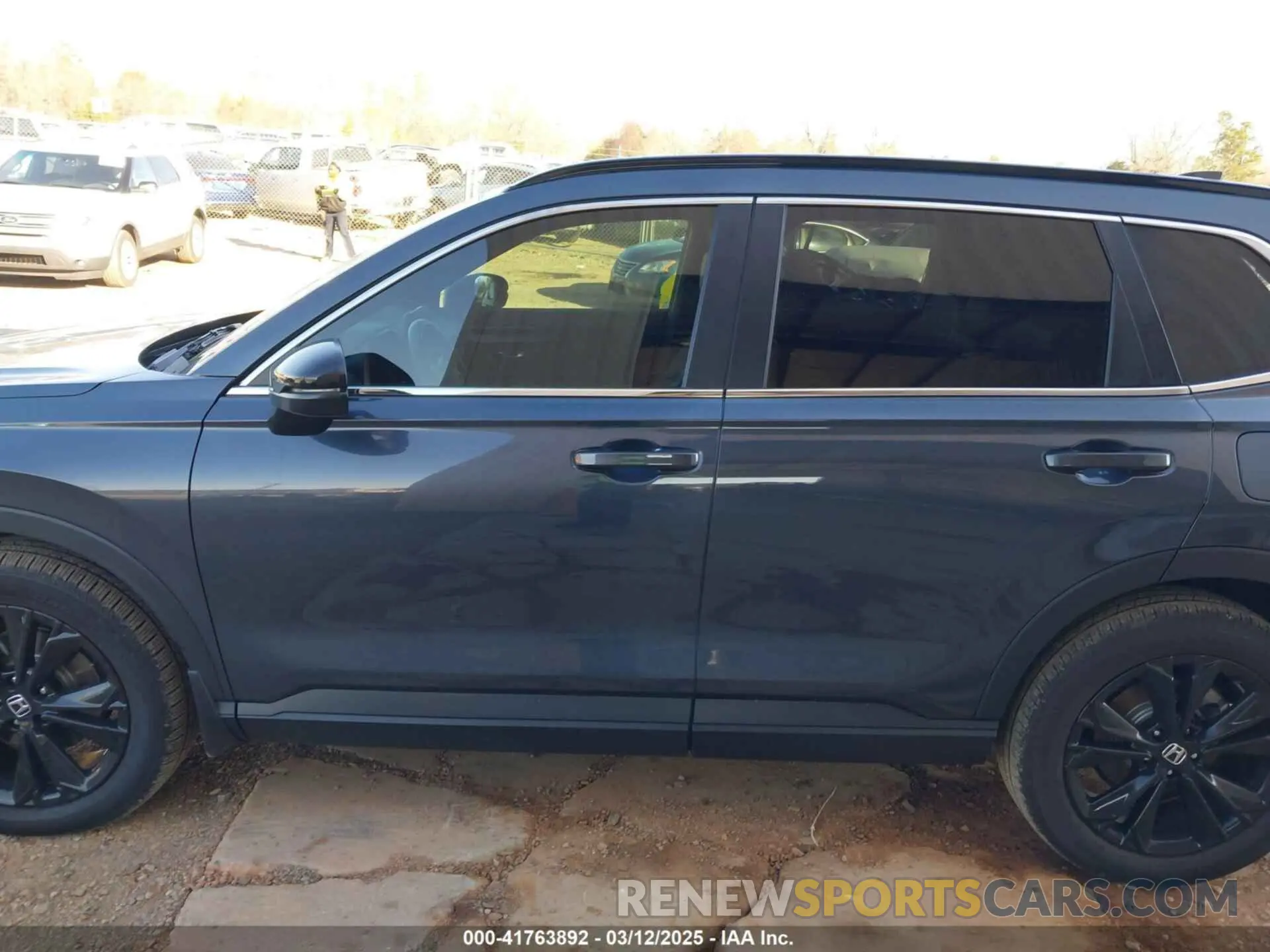 14 Photograph of a damaged car 5J6RS6H92RL010252 HONDA CR-V 2024