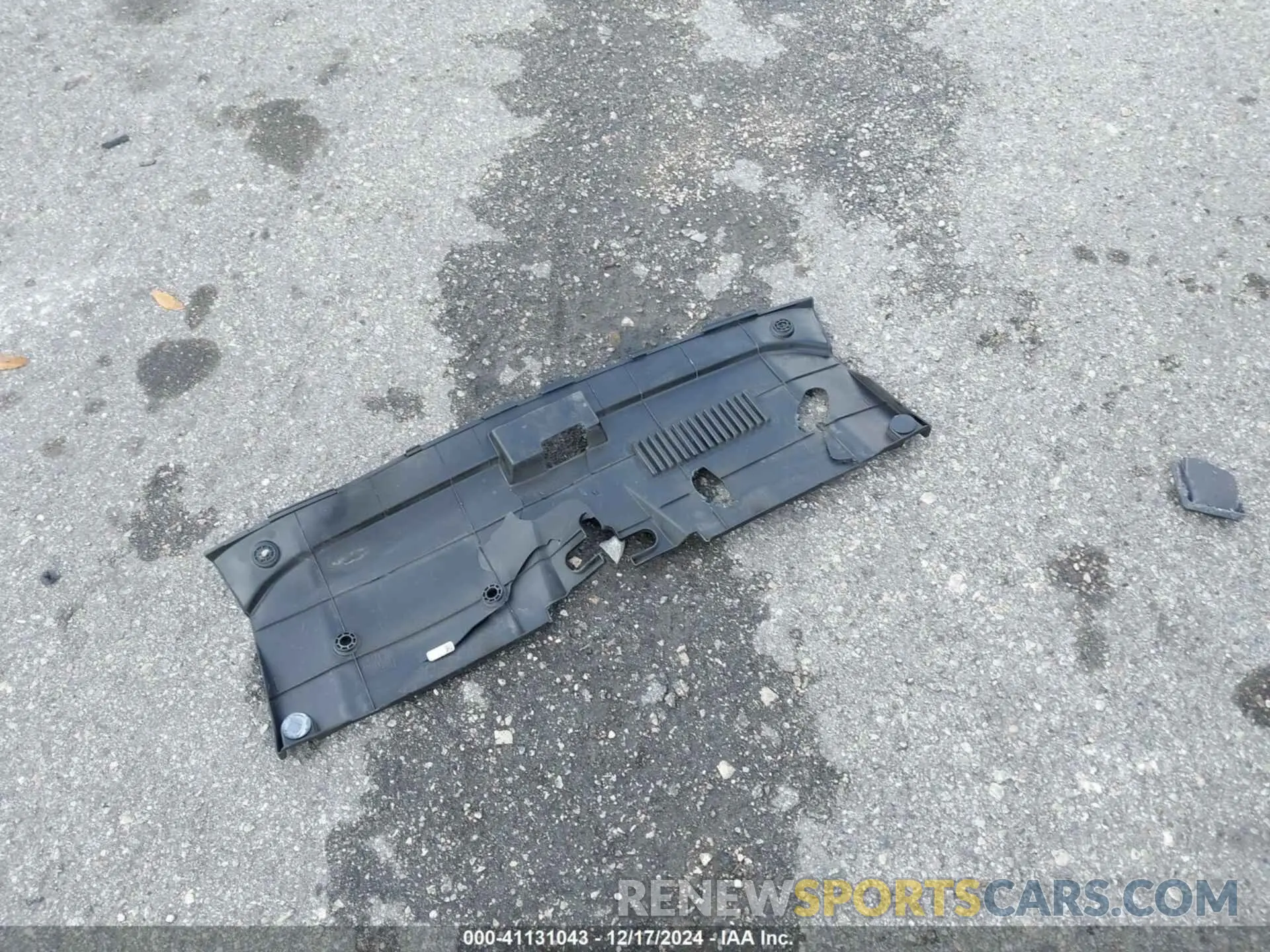 12 Photograph of a damaged car 7FARS3H22RE002215 HONDA CR-V 2024