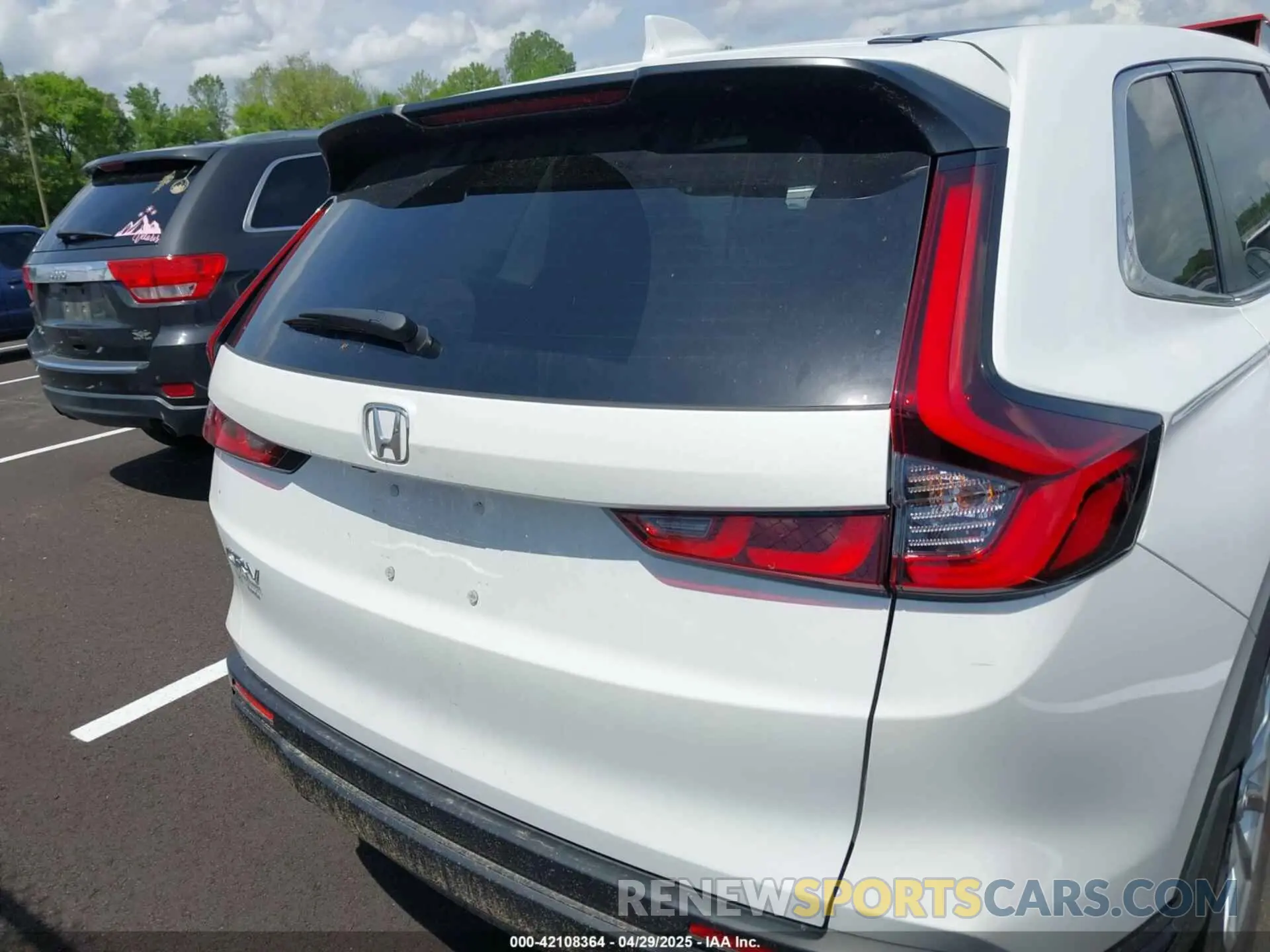 16 Photograph of a damaged car 7FARS3H41RE002272 HONDA CR-V 2024
