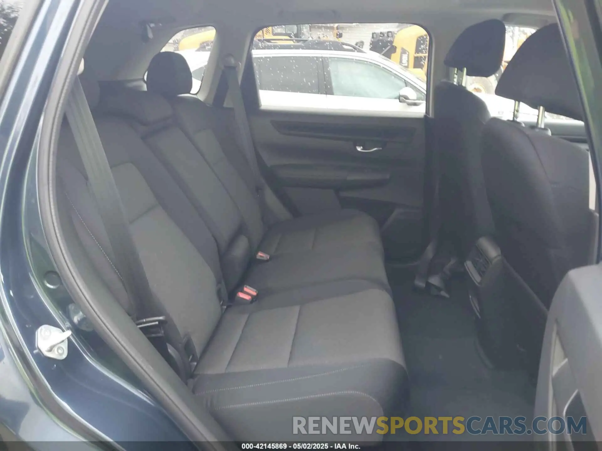 8 Photograph of a damaged car 7FARS4H44RE003583 HONDA CR-V 2024