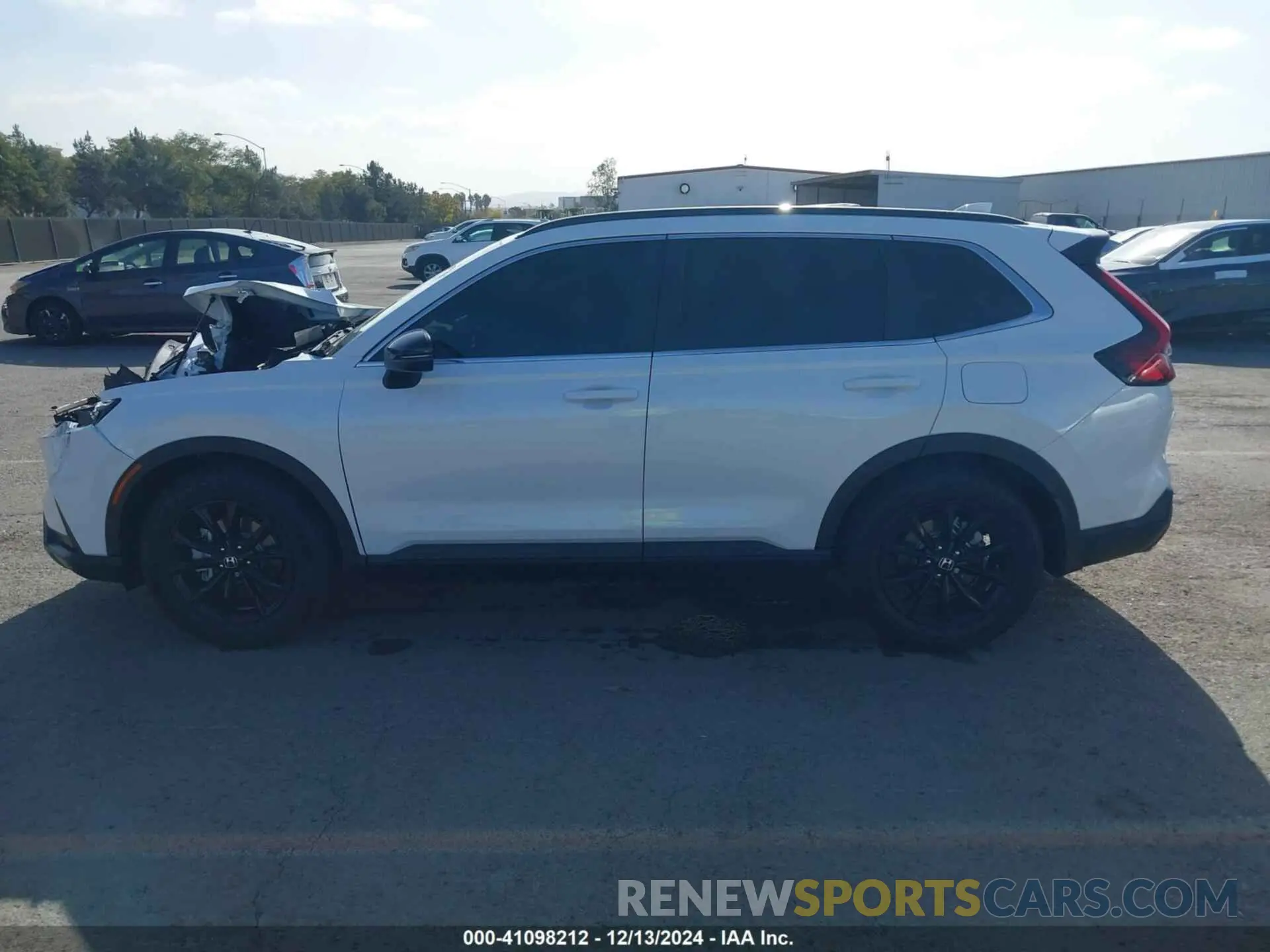 14 Photograph of a damaged car 7FARS5H50RE036773 HONDA CR-V 2024