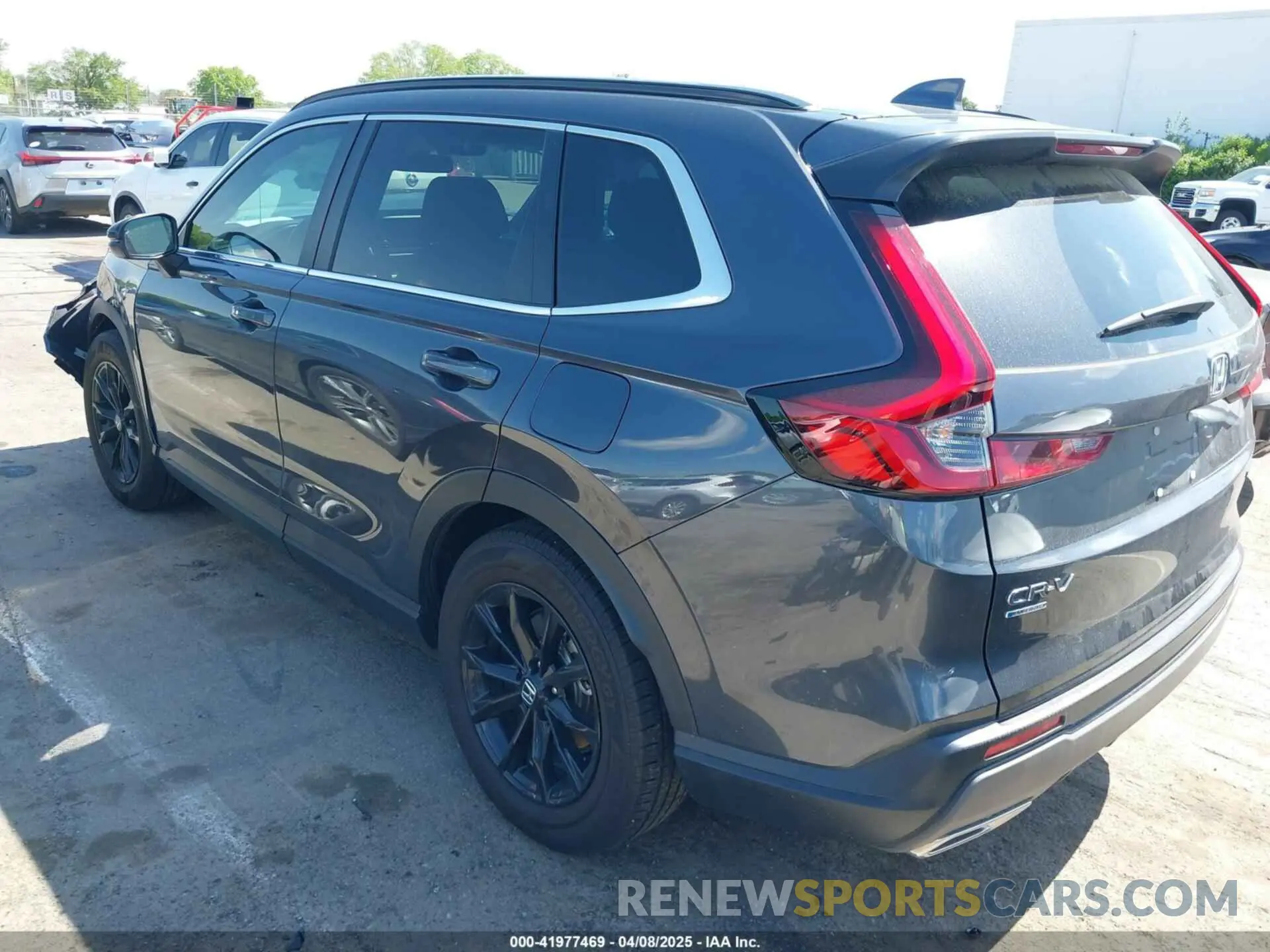 3 Photograph of a damaged car 7FARS5H52RE027346 HONDA CR-V 2024