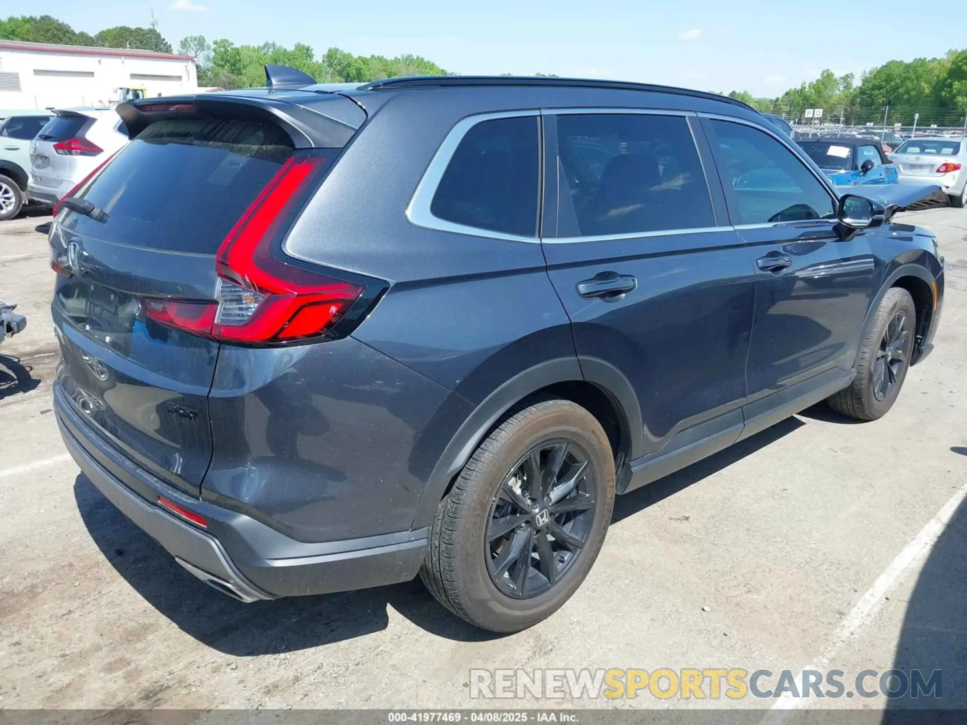 4 Photograph of a damaged car 7FARS5H52RE027346 HONDA CR-V 2024
