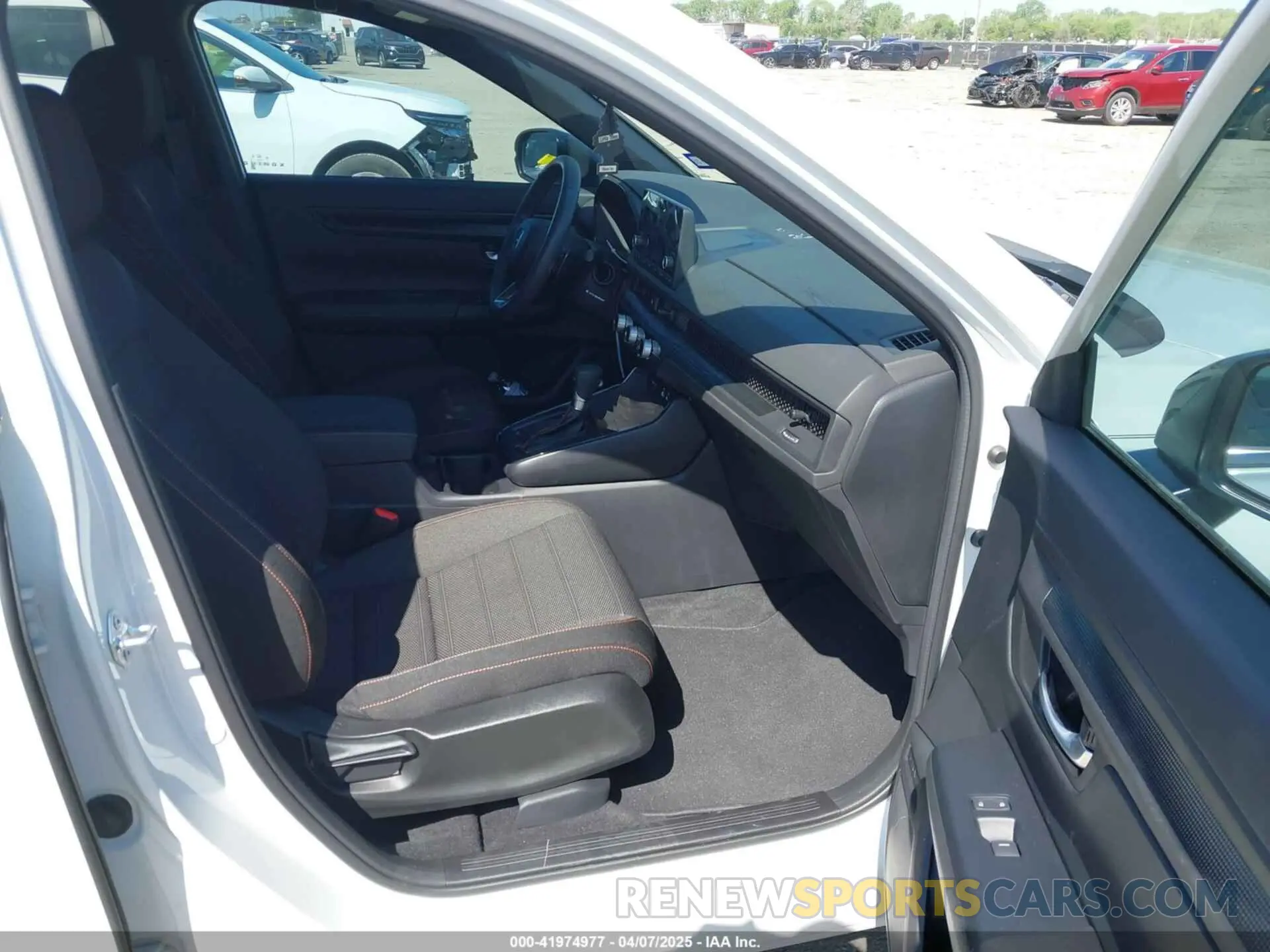 5 Фотография поврежденного автомобиля 7FARS5H5XRE025585 HONDA CR-V 2024