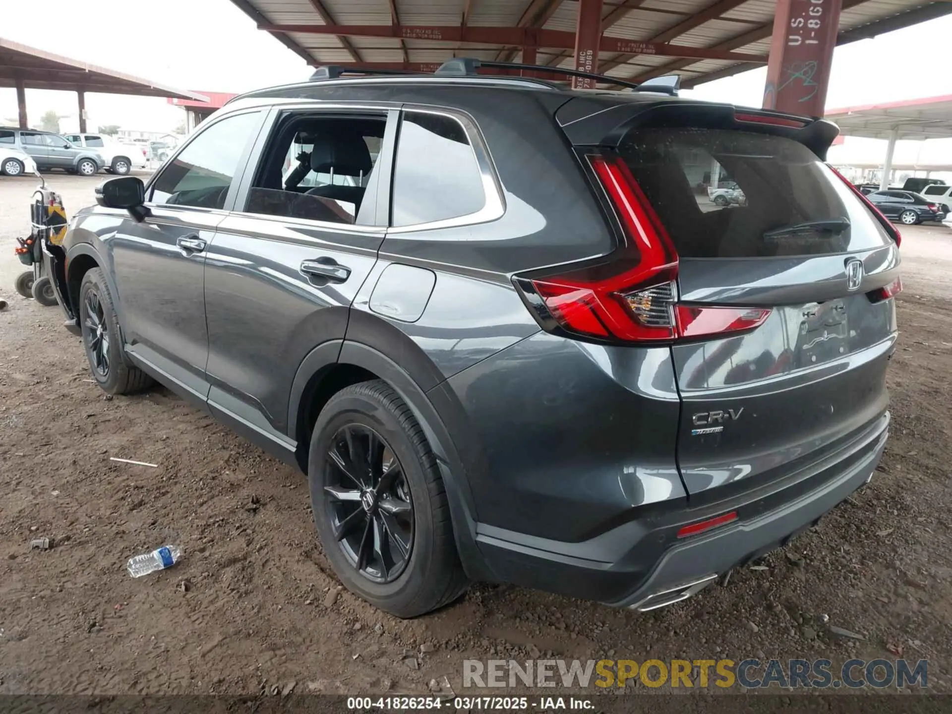 3 Photograph of a damaged car 7FARS5H84RE008789 HONDA CR-V 2024