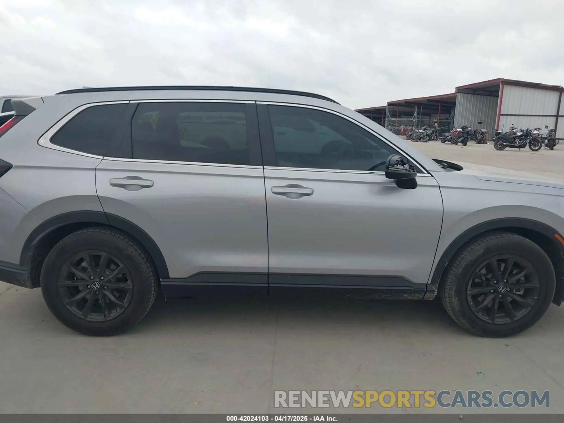13 Photograph of a damaged car 7FARS5H87RE023321 HONDA CR-V 2024